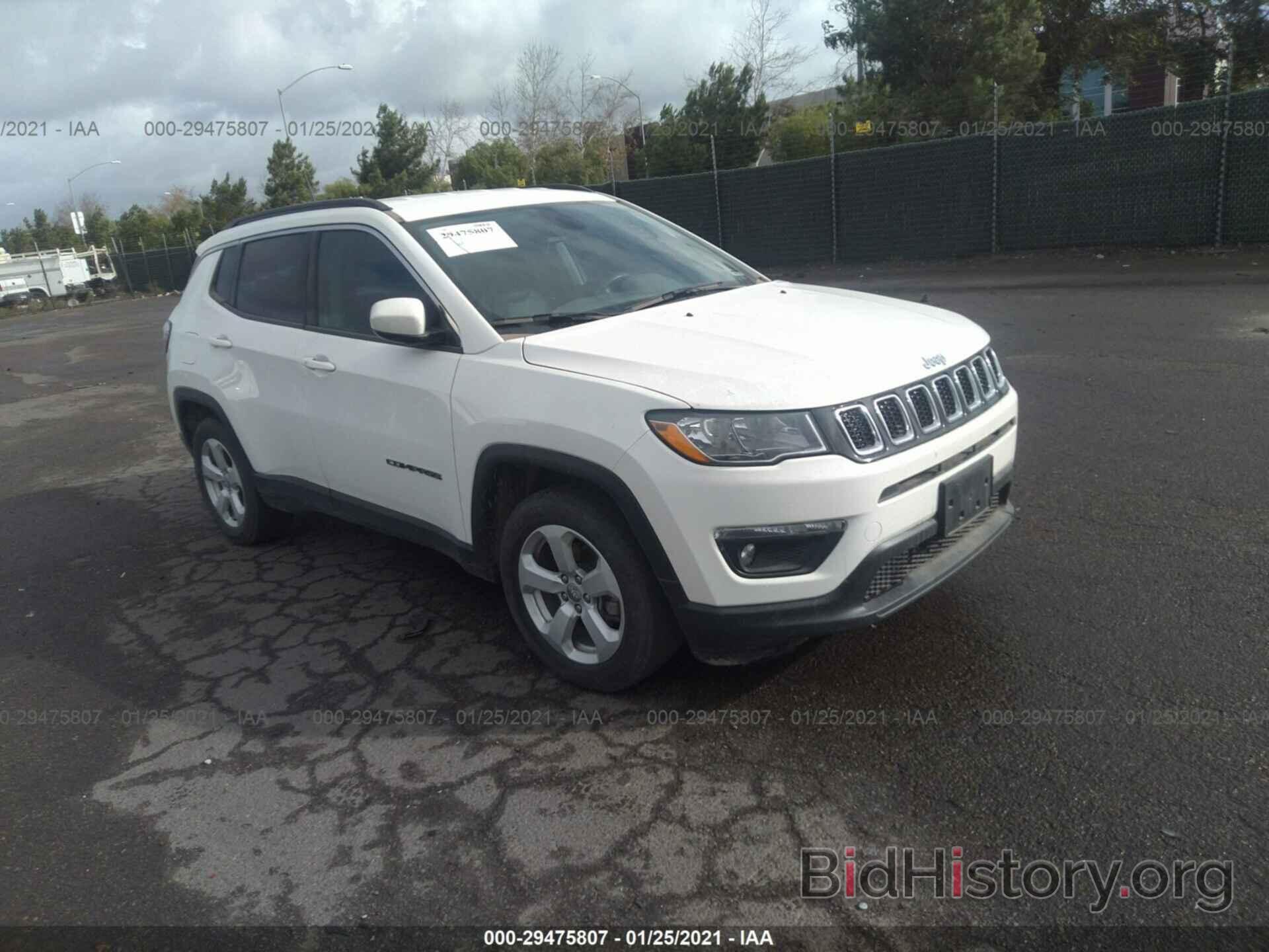 Photo 3C4NJCBB5KT820101 - JEEP COMPASS 2019