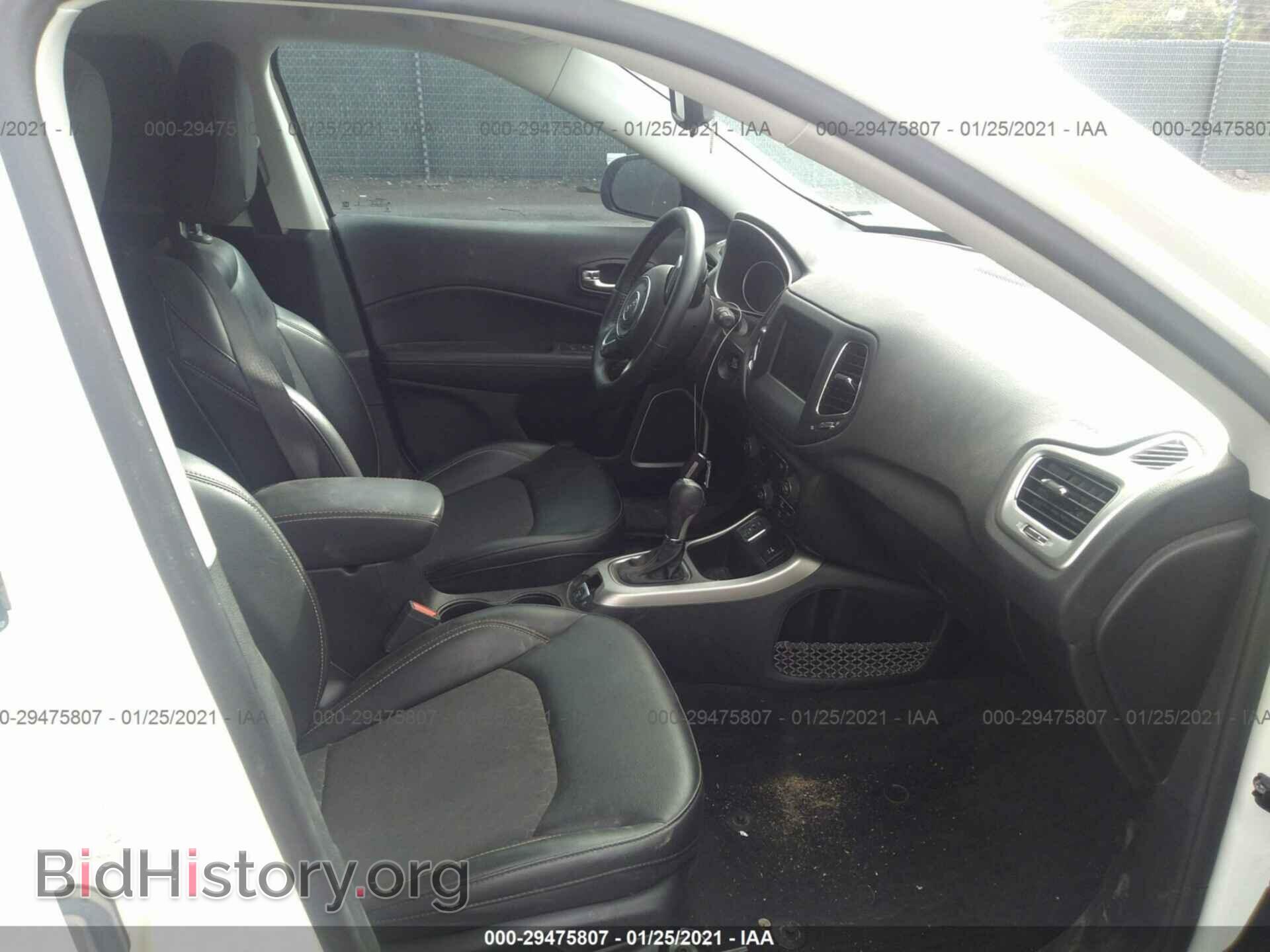 2019 JEEP COMPASS - VIN: 3C4NJCBB5KT820101 - Фото 5