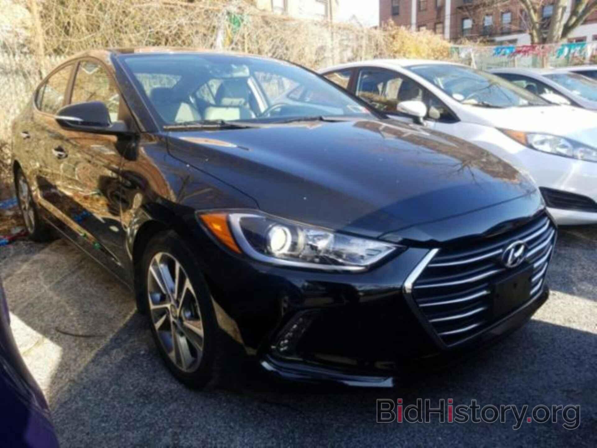 Photo KMHD84LFXHU316944 - HYUNDAI ELANTRA 2017