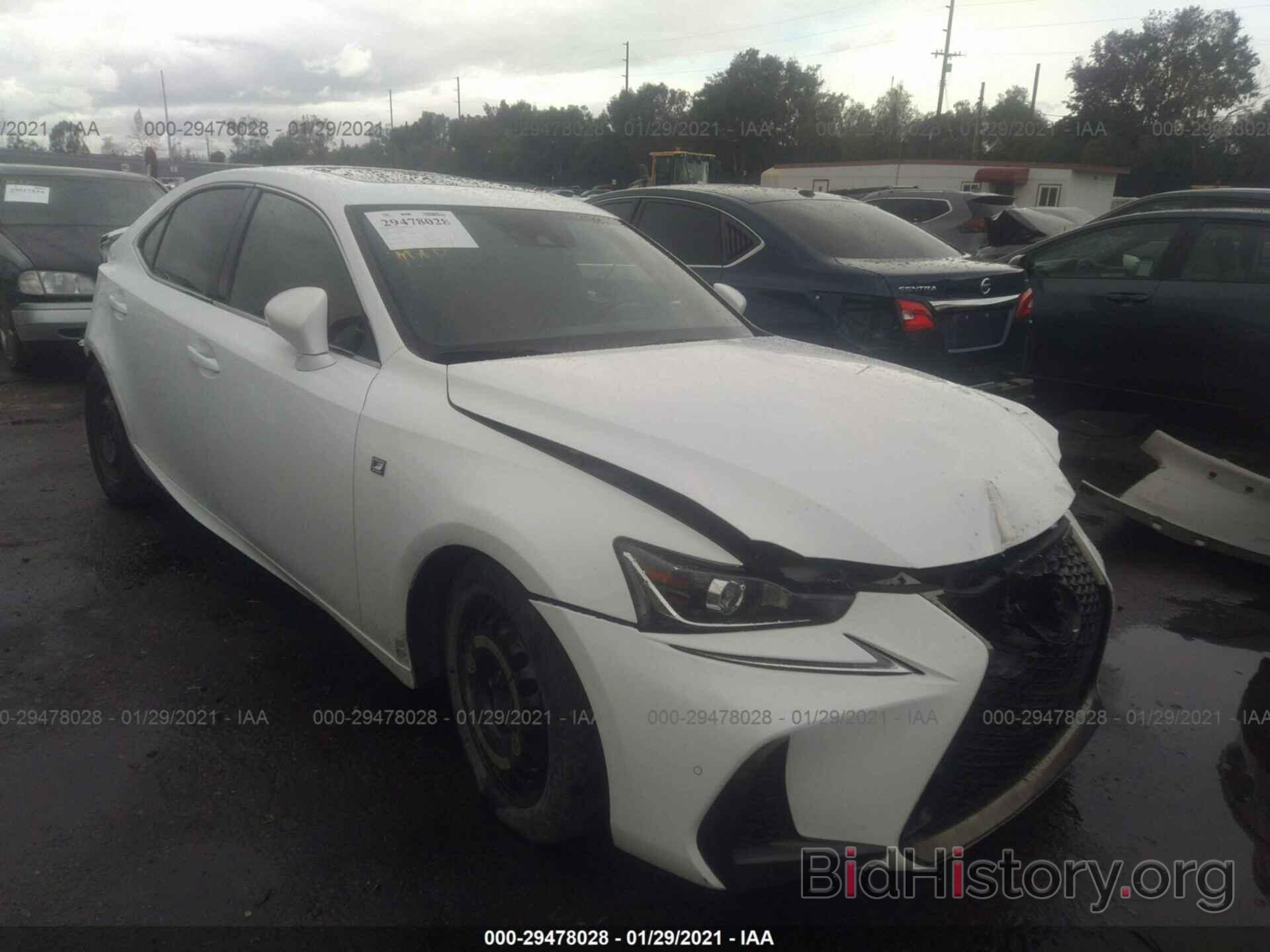 Photo JTHBA1D29J5077850 - LEXUS IS 2018