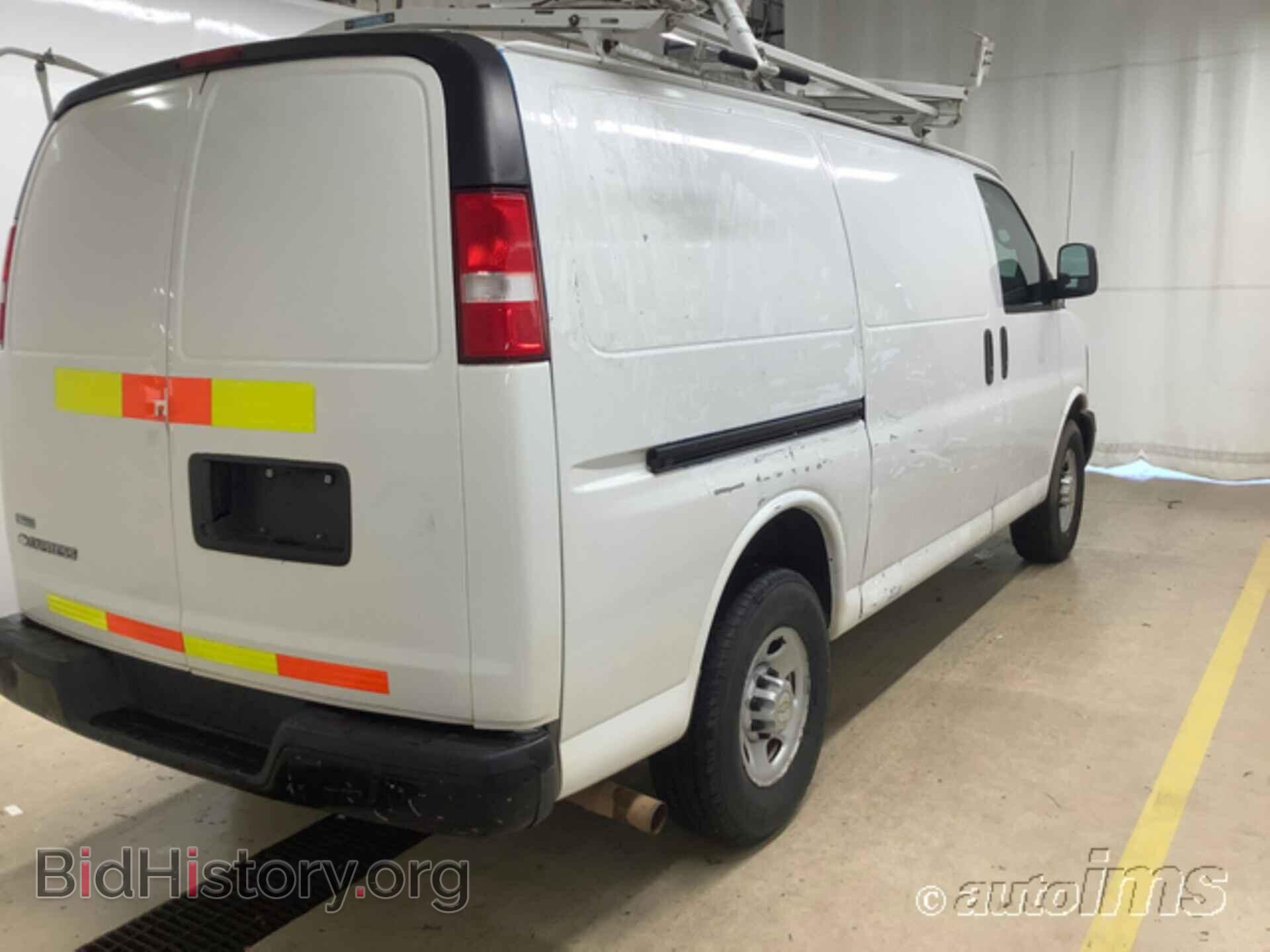 2010 CHEVROLET EXPRESS CARGO VAN - VIN: 1GCZGFBAXA1166372 - Фото 4