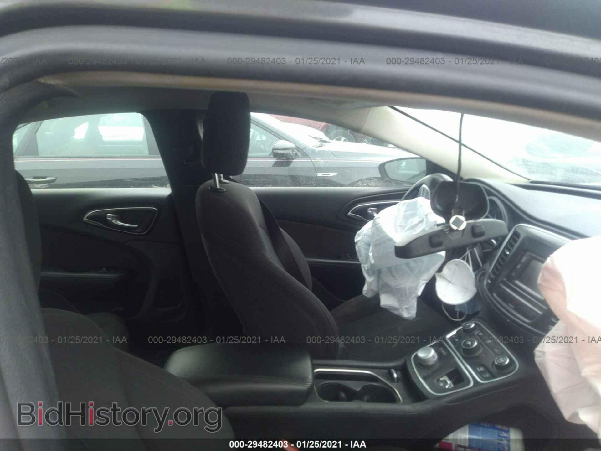 2016 CHRYSLER 200 - VIN: 1C3CCCAB8GN131359 - Фото 5