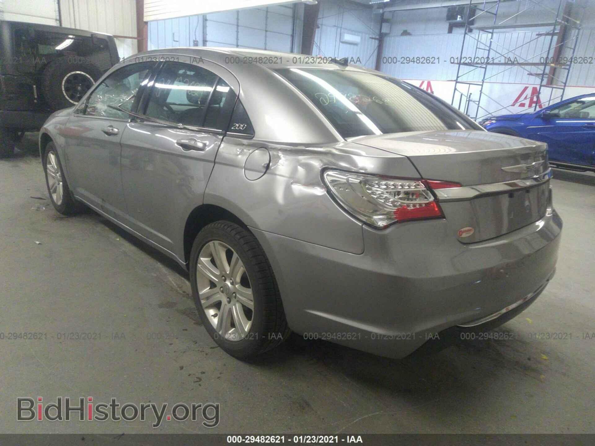 2013 CHRYSLER 200 - VIN: 1C3CCBBB3DN611796 - Фото 3