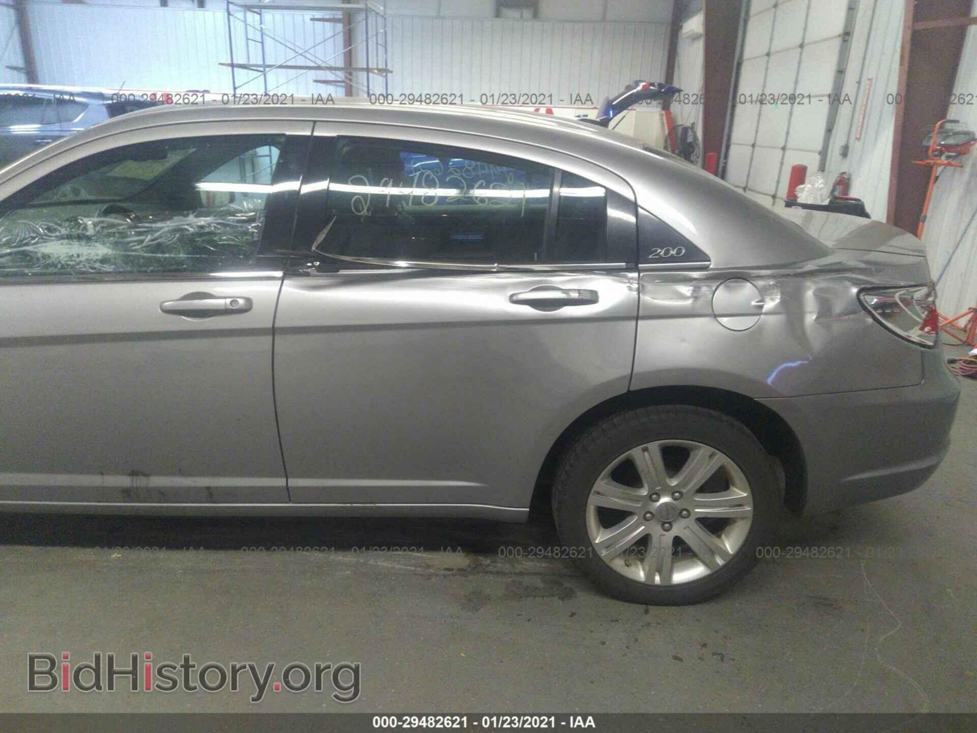 2013 CHRYSLER 200 - VIN: 1C3CCBBB3DN611796 - Фото 6