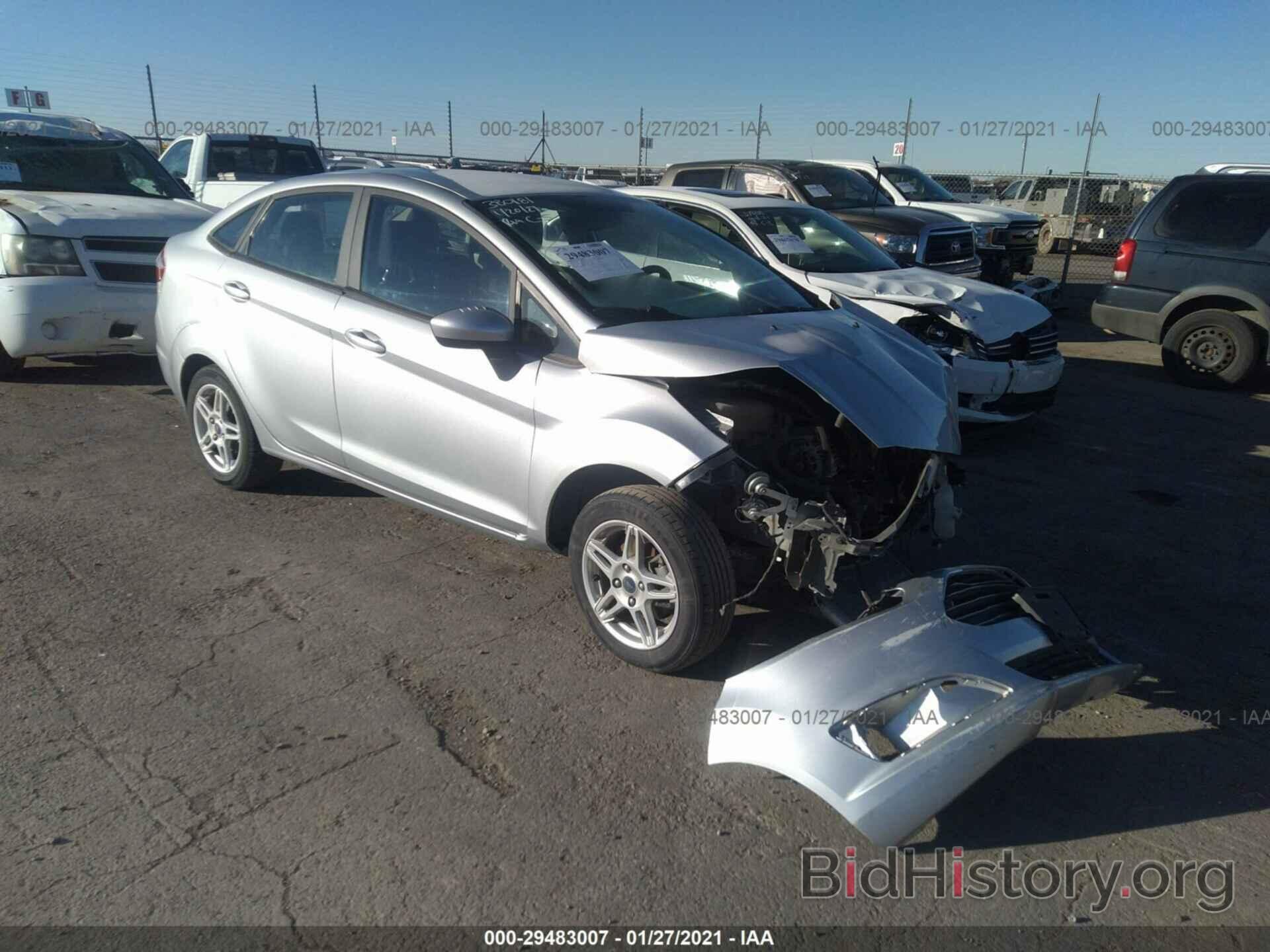 Photo 3FADP4BJ1HM129583 - FORD FIESTA 2017