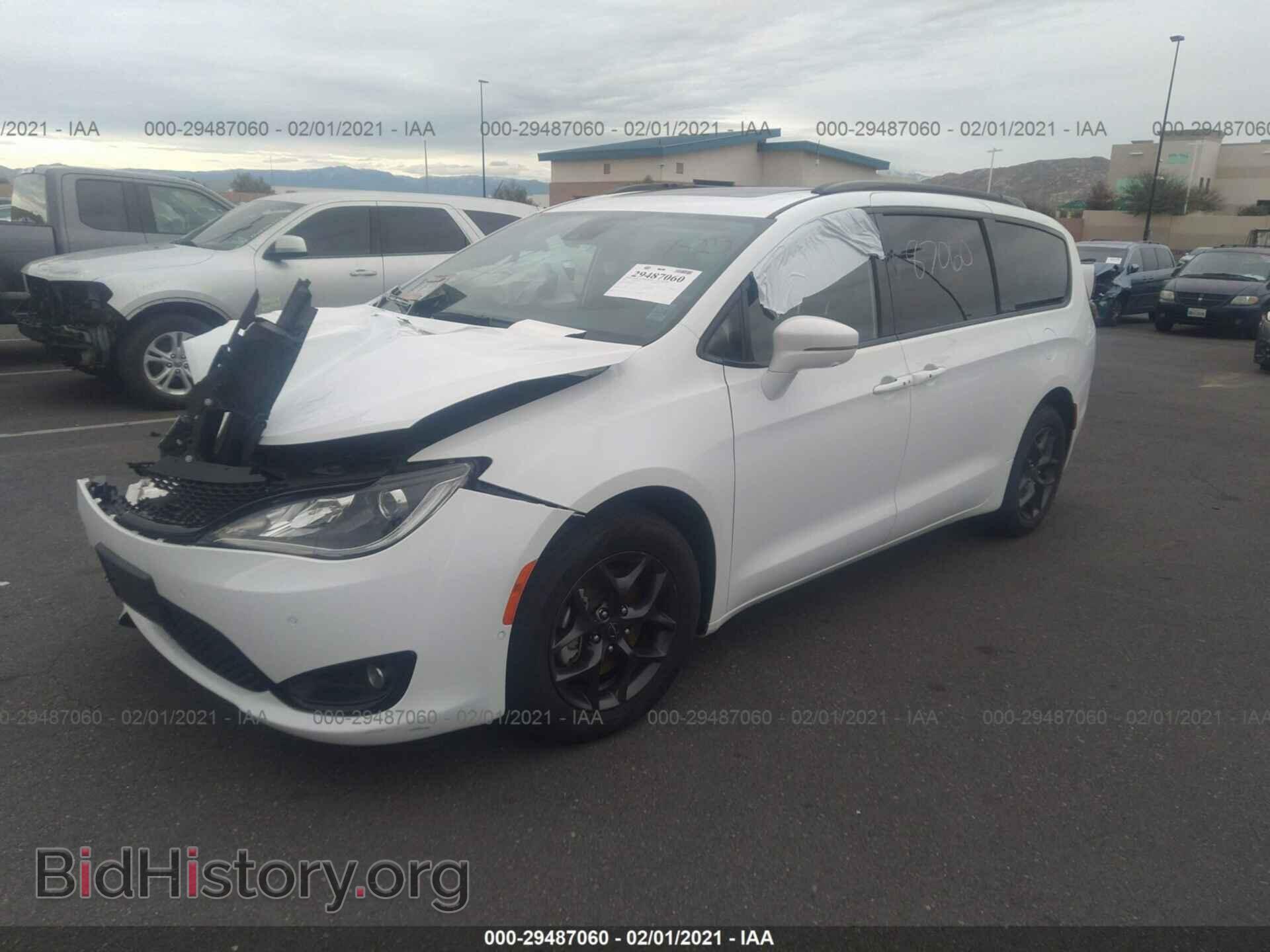 2018 CHRYSLER PACIFICA - VIN: 2C4RC1GG7JR358176 - Фото 2