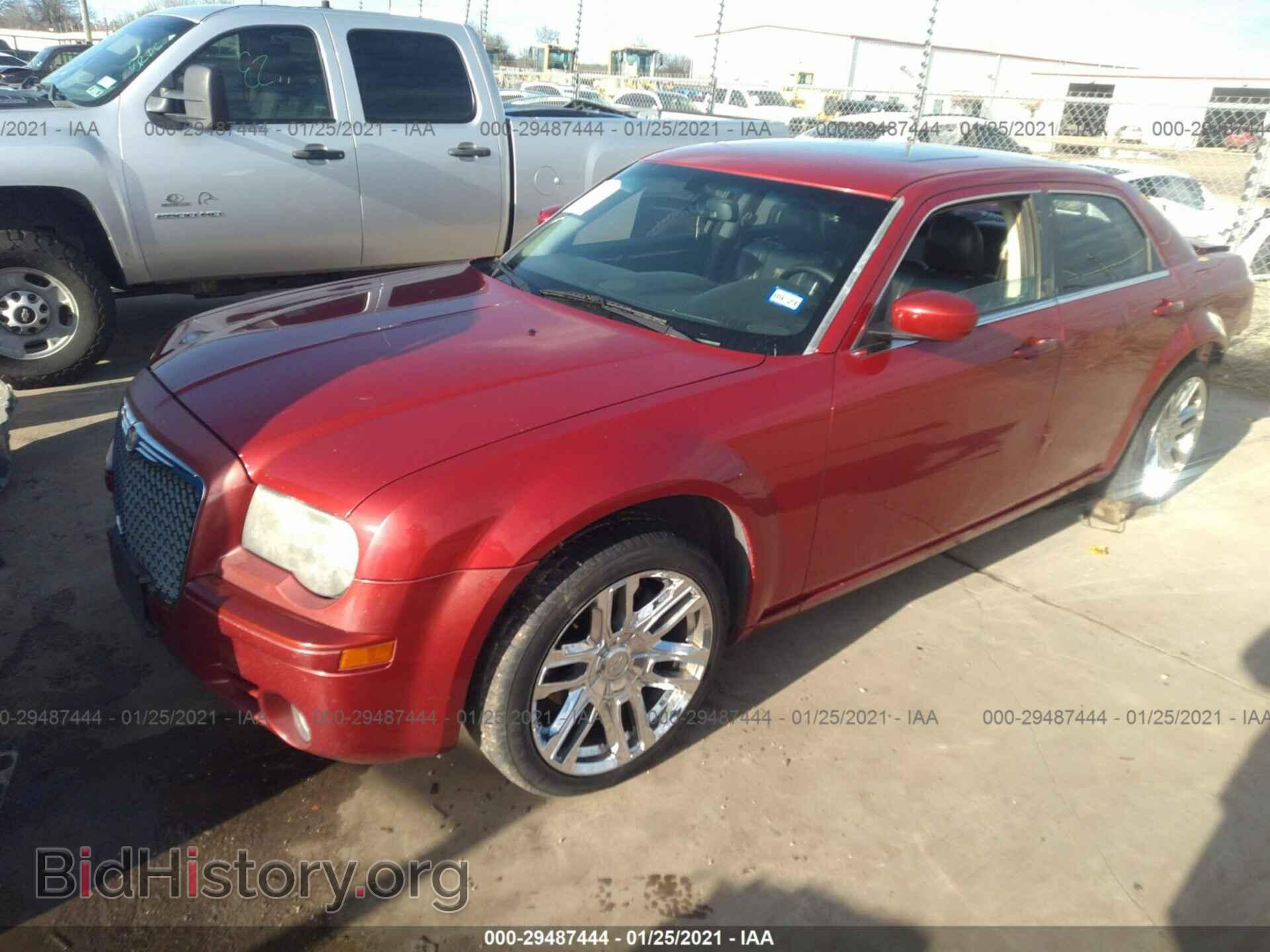 2010 CHRYSLER 300 - VIN: 2C3CA2CV4AH262361 - Photo 3