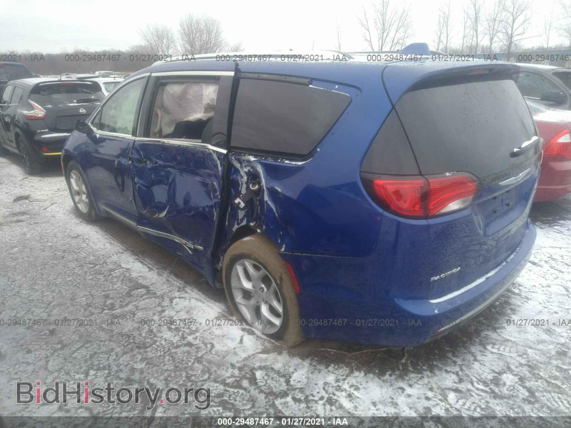 2018 CHRYSLER PACIFICA - VIN: 2C4RC1EG5JR270701 - Photo 3