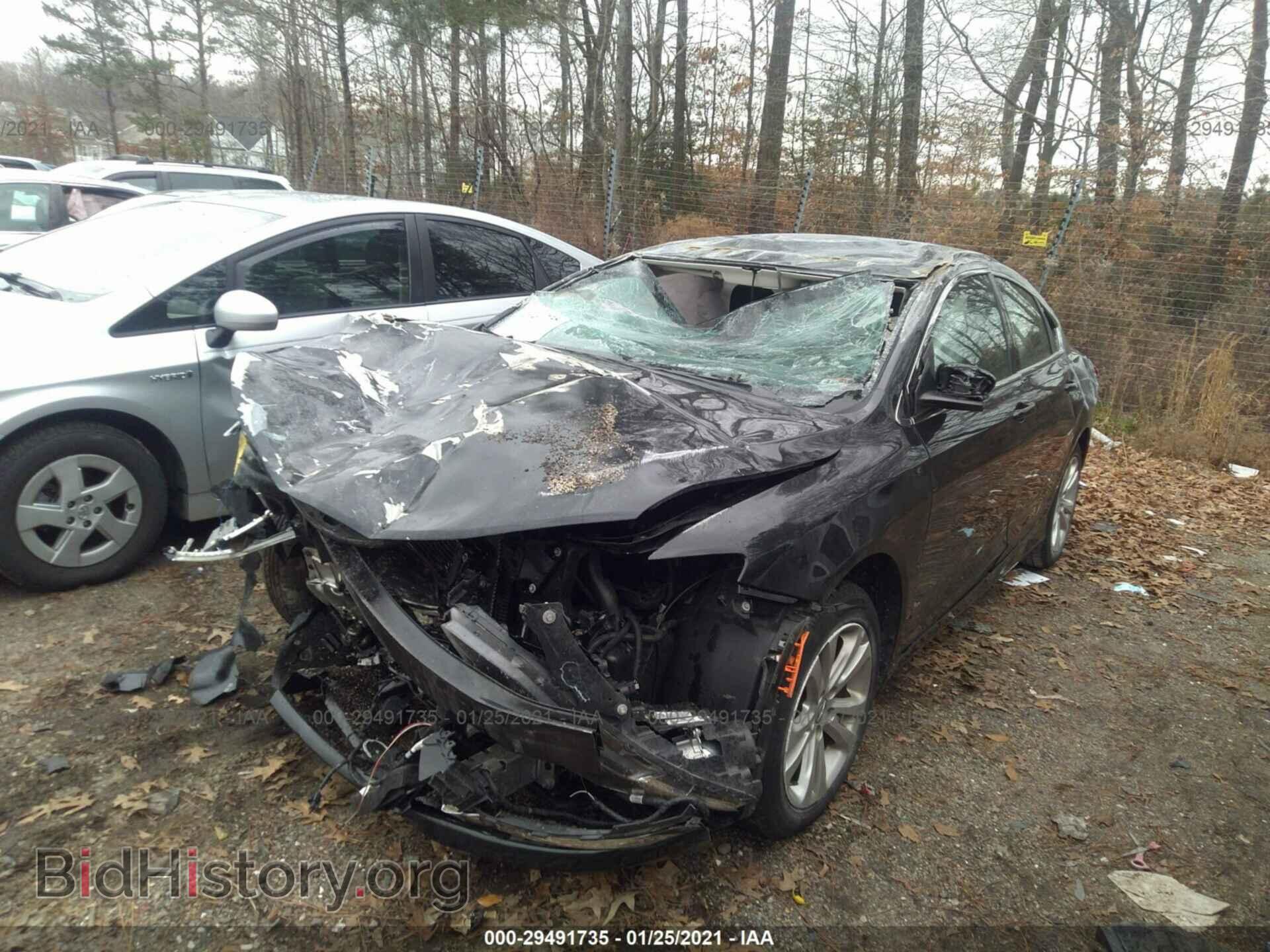 2016 CHRYSLER 200 - VIN: 1C3CCCAB1GN160301 - Photo 2