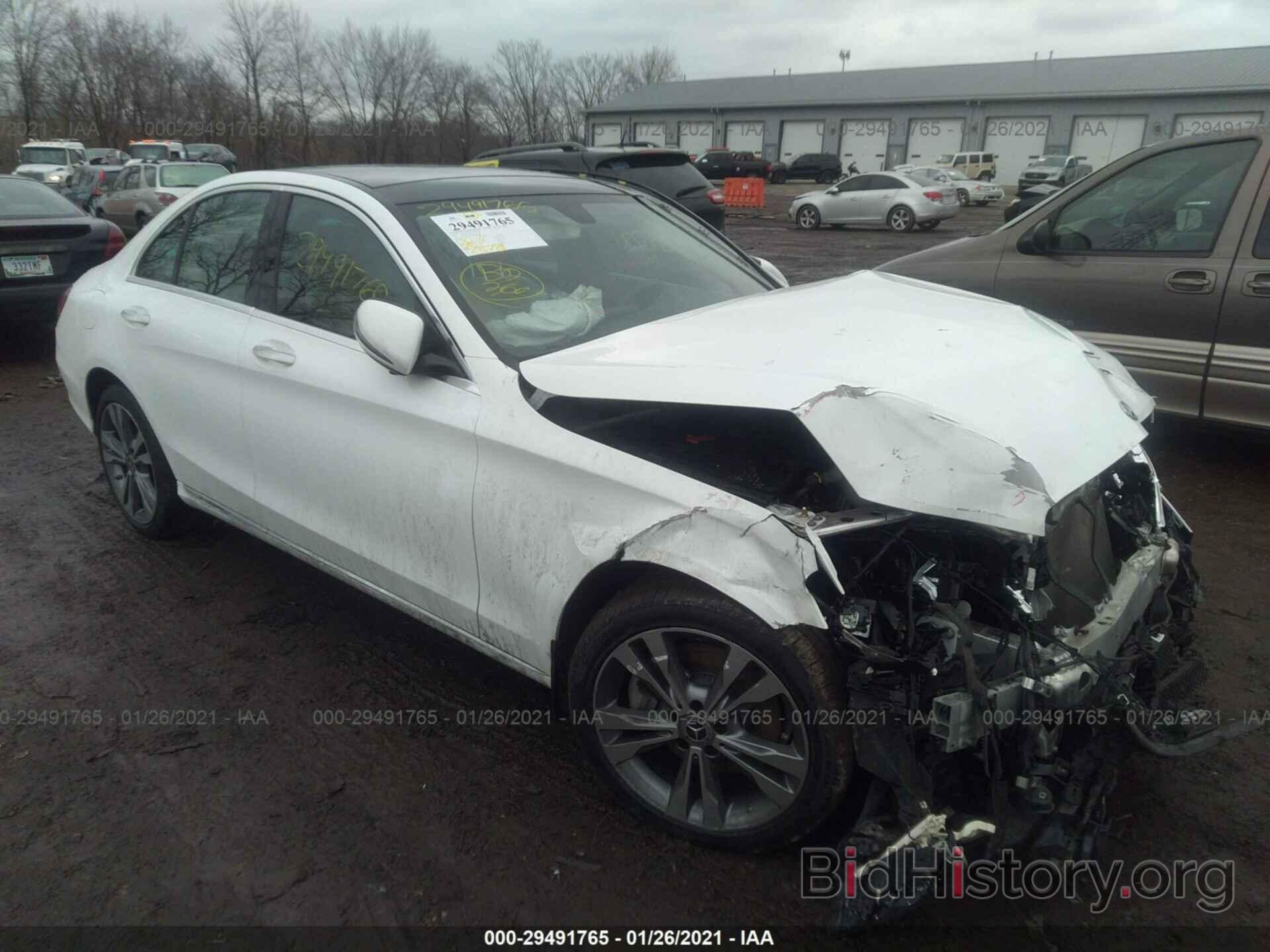 Photo 55SWF8EB0KU288994 - MERCEDES-BENZ C-CLASS 2019