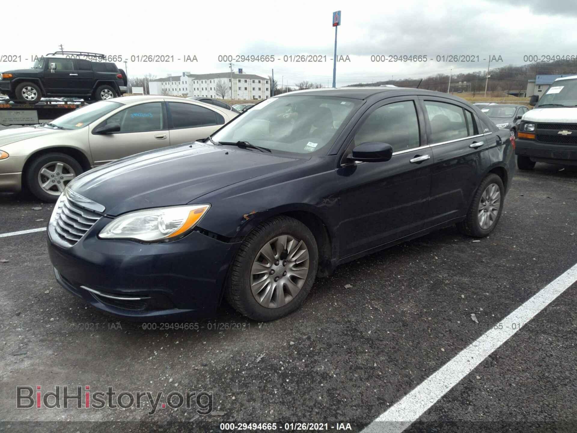 2013 CHRYSLER 200 - VIN: 1C3CCBAB0DN733680 - Photo 2