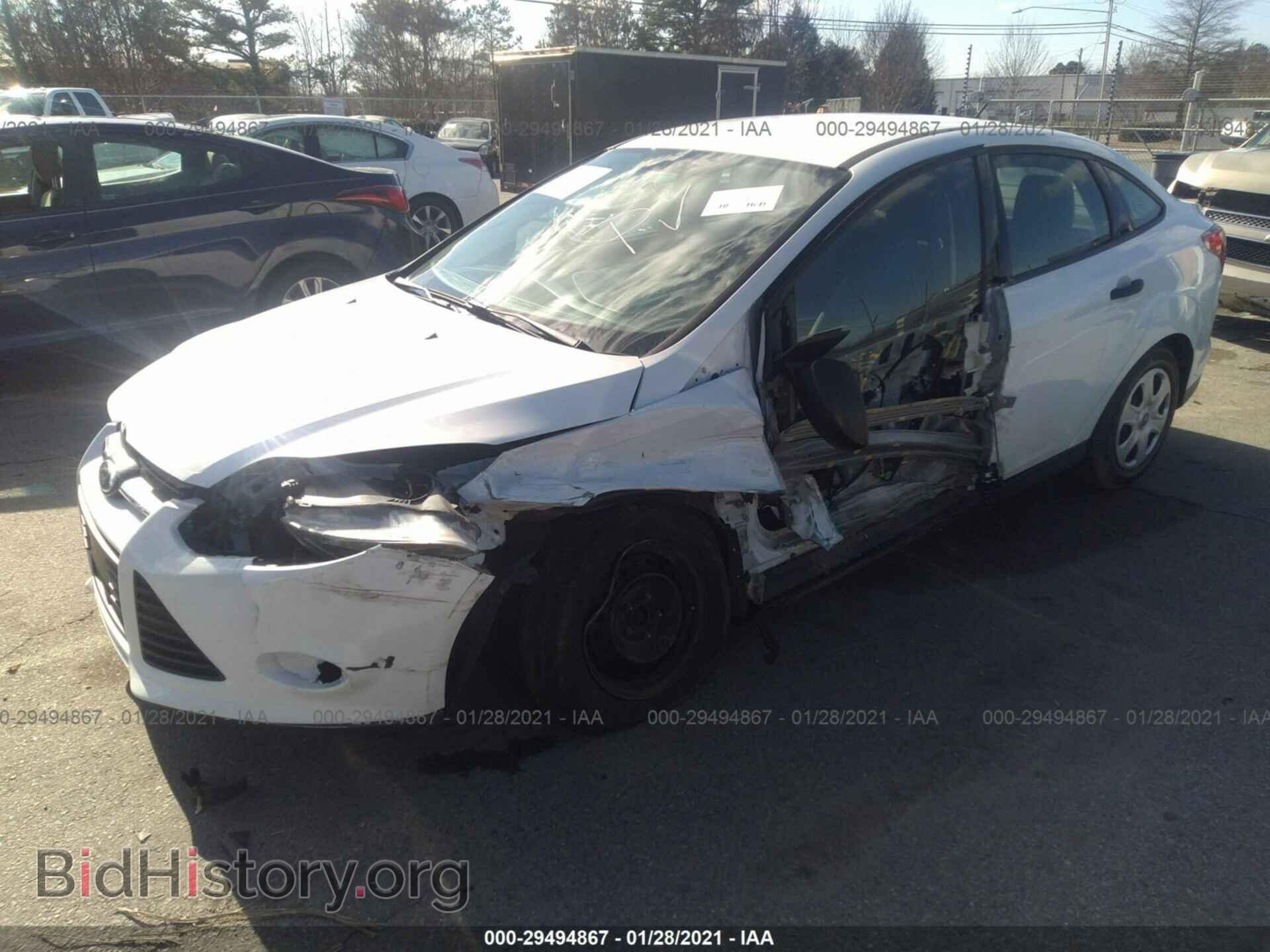 2014 FORD FOCUS - VIN: 1FADP3E22EL272330 - Фото 2