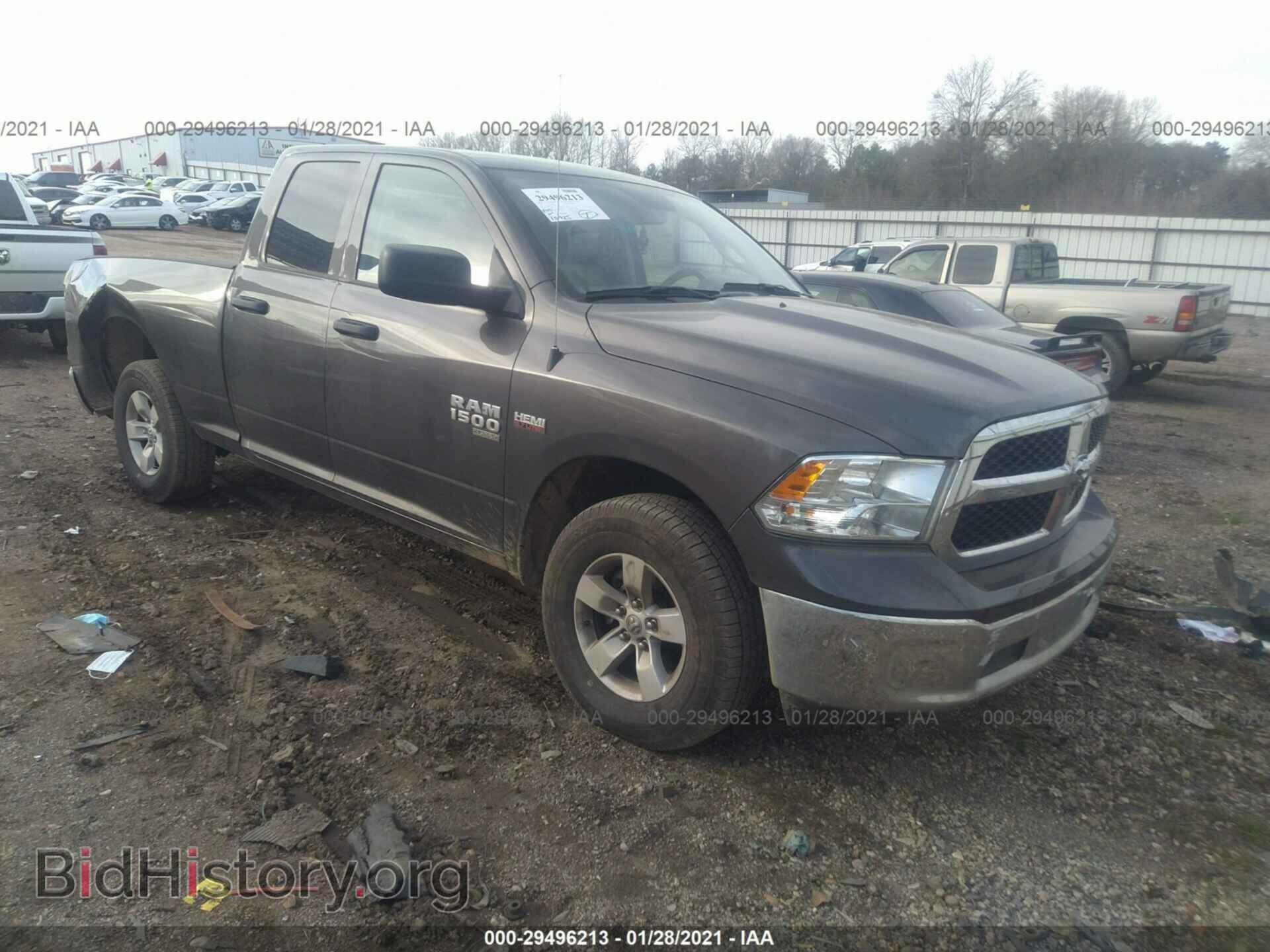 Photo 1C6RR7FT6KS705875 - RAM 1500 CLASSIC 2019