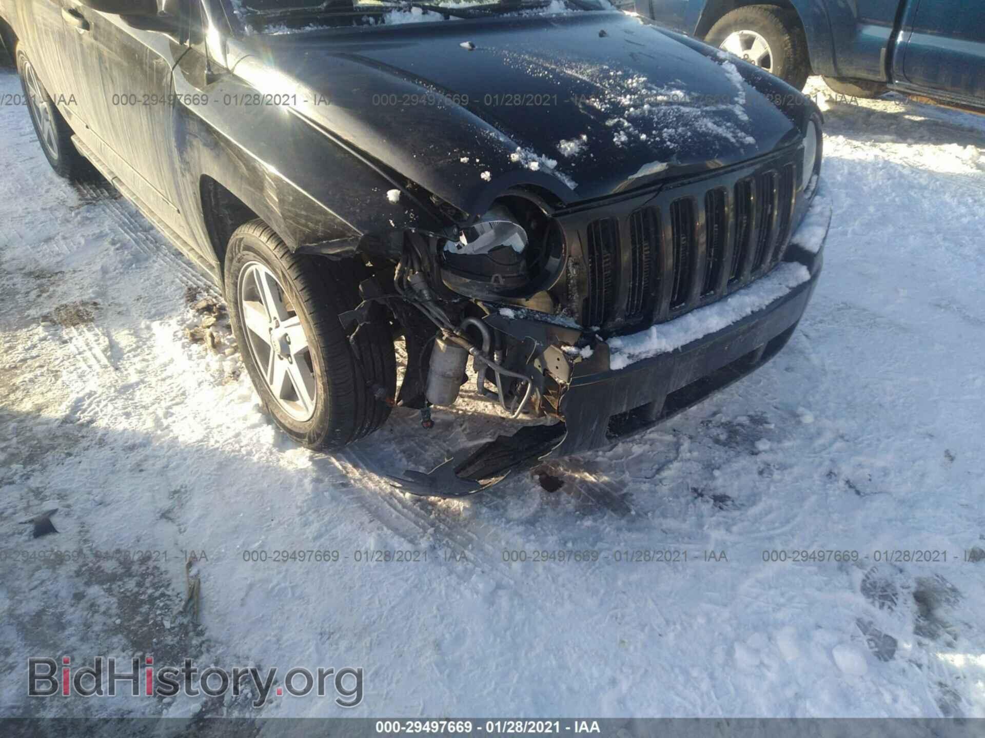 2008 JEEP COMPASS - VIN: 1J8FF47W28D688848 - Фото 6