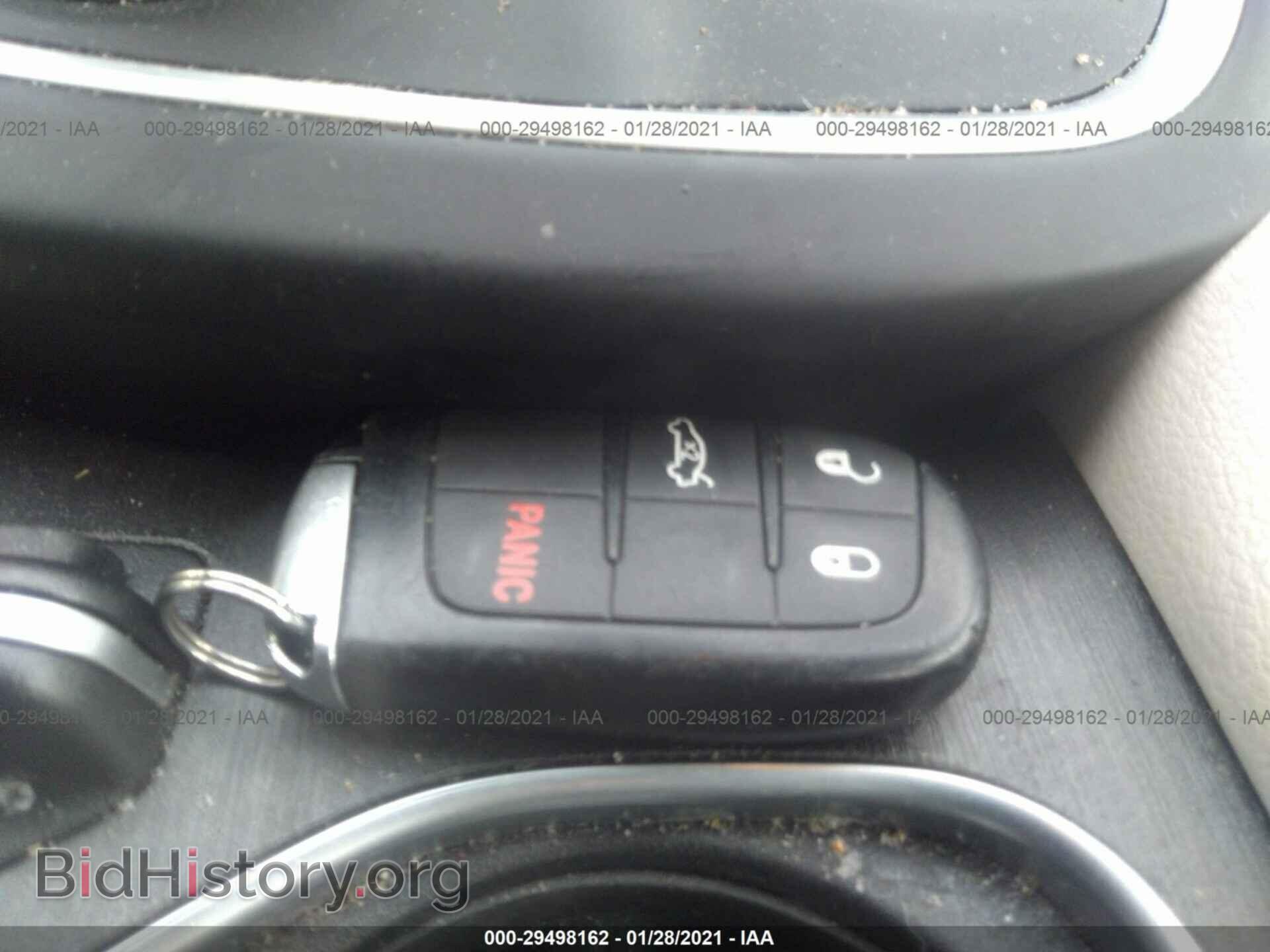 2016 CHRYSLER 200 - VIN: 1C3CCCAB6GN143591 - Фото 11