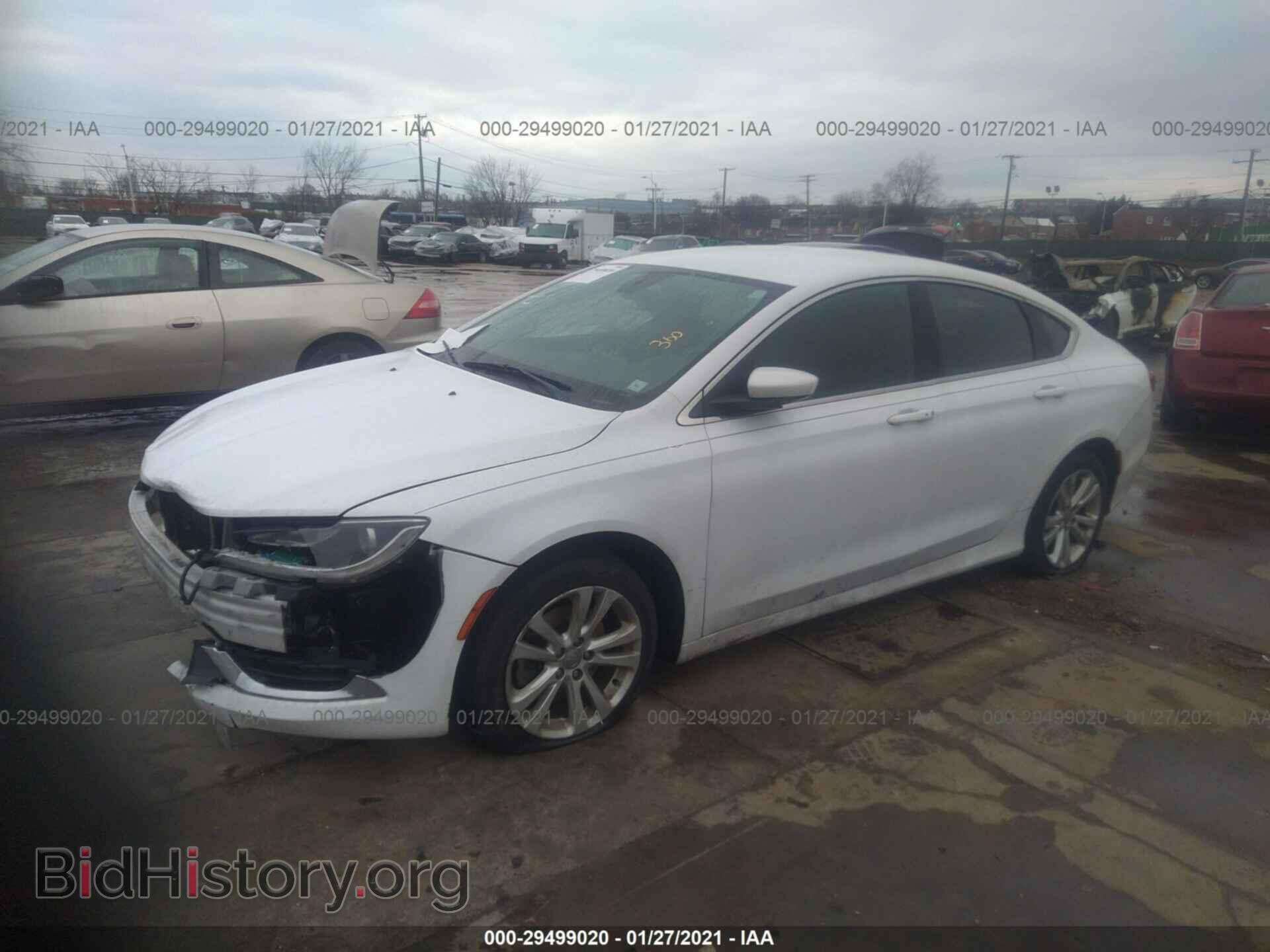 2015 CHRYSLER 200 - VIN: 1C3CCCAB3FN554025 - Фото 2
