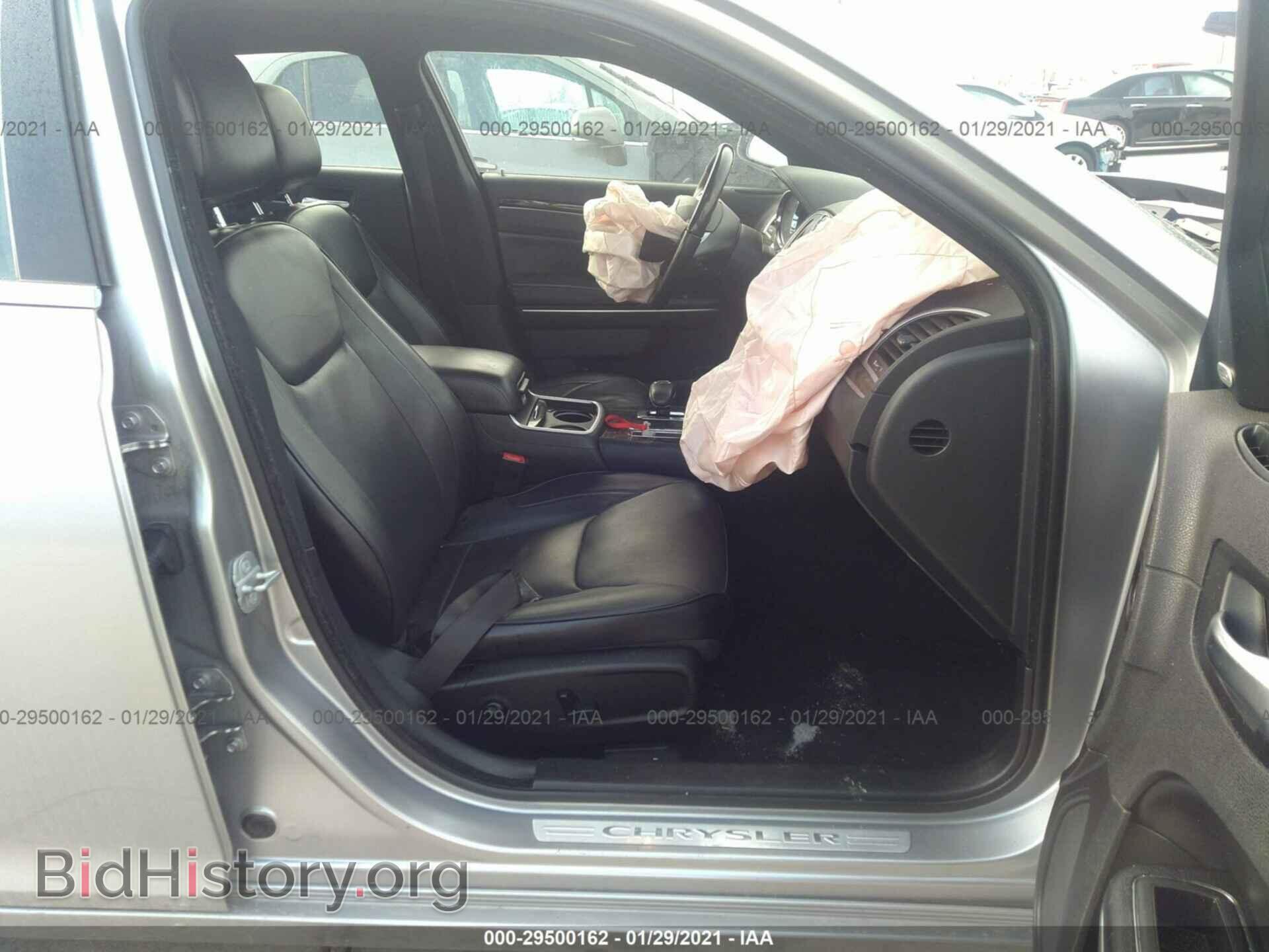 2014 CHRYSLER 300 - VIN: 2C3CCAEG2EH235457 - Фото 5