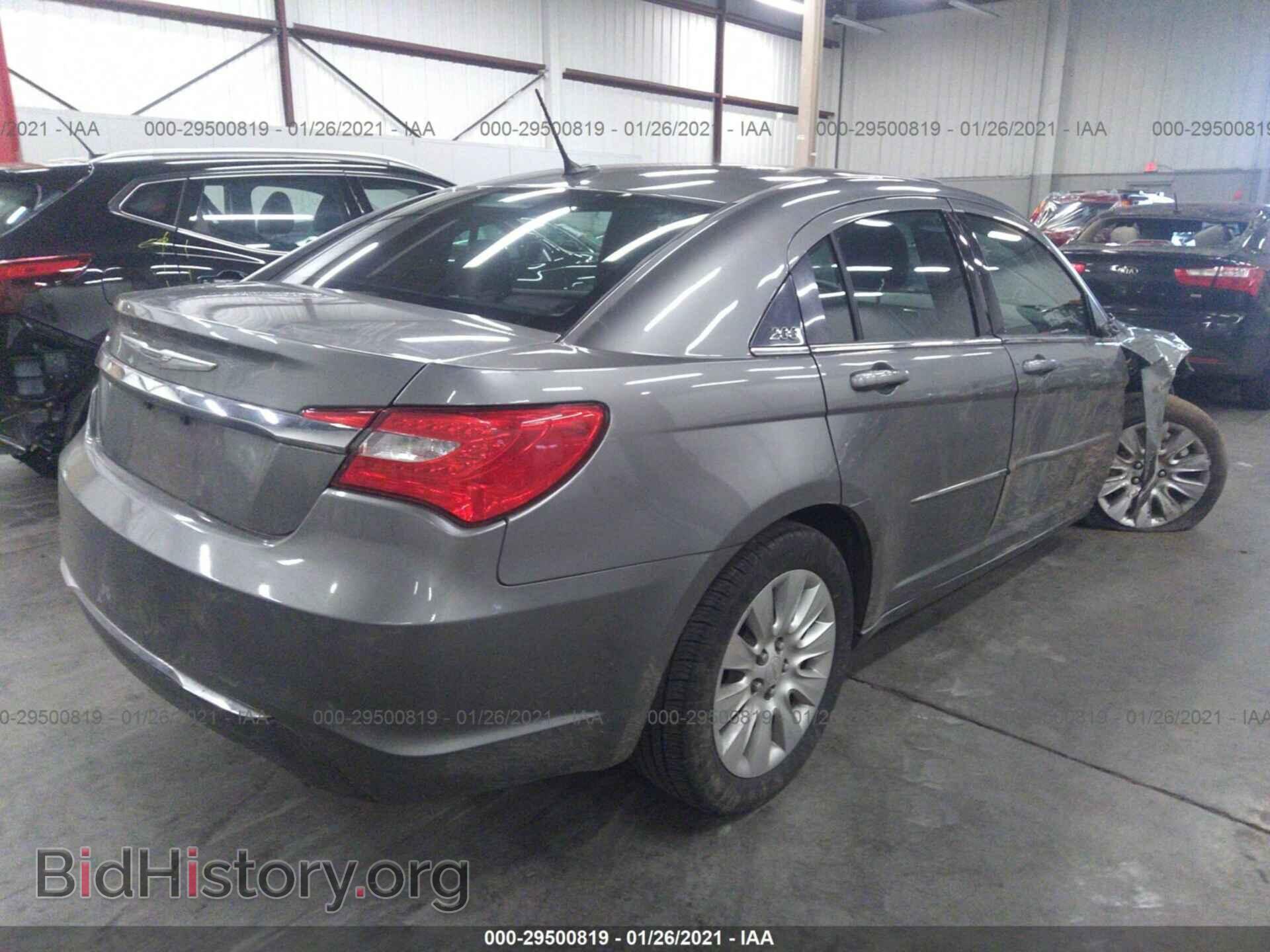 2012 CHRYSLER 200 - VIN: 1C3CCBAB7CN200045 - Photo 4