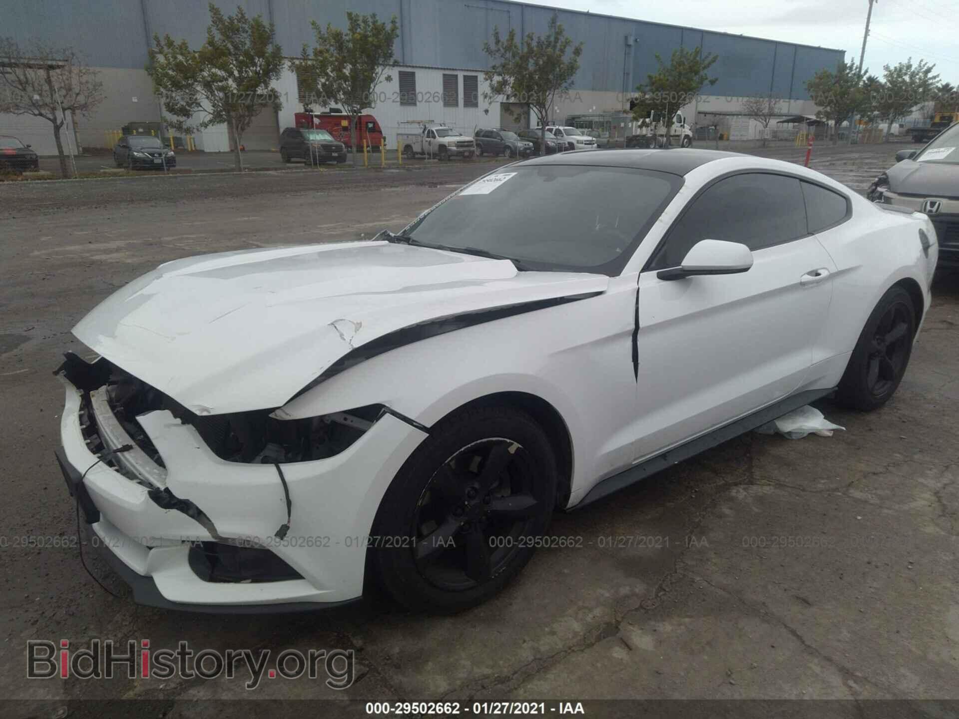 2015 FORD MUSTANG - VIN: 1FA6P8AM8F5352945 - Фото 2