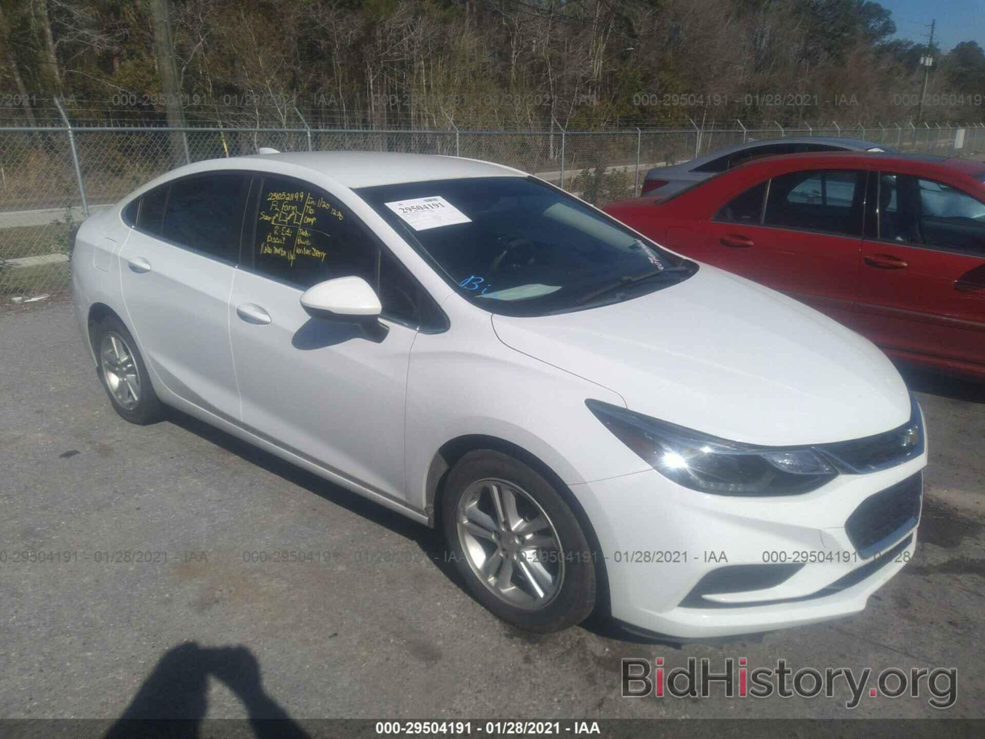 Photo 1G1BE5SM5J7113323 - CHEVROLET CRUZE 2018