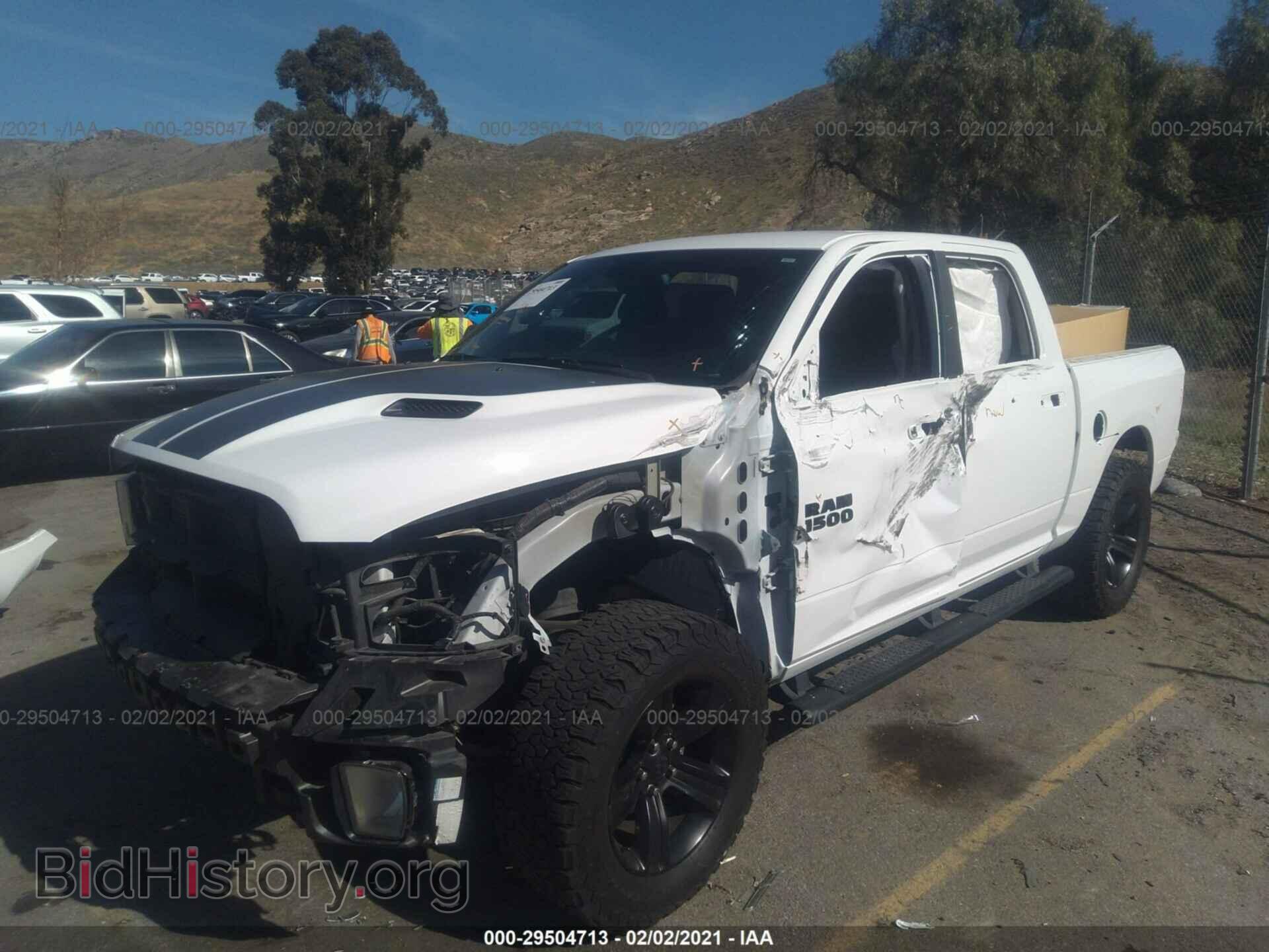 2017 RAM 1500 - VIN: 1C6RR7MT9HS858701 - Photo 2