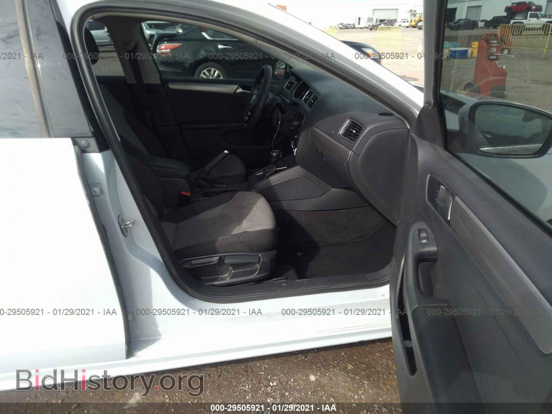 2017 VOLKSWAGEN JETTA - VIN: 3VW2B7AJ9HM374776 - Photo 5