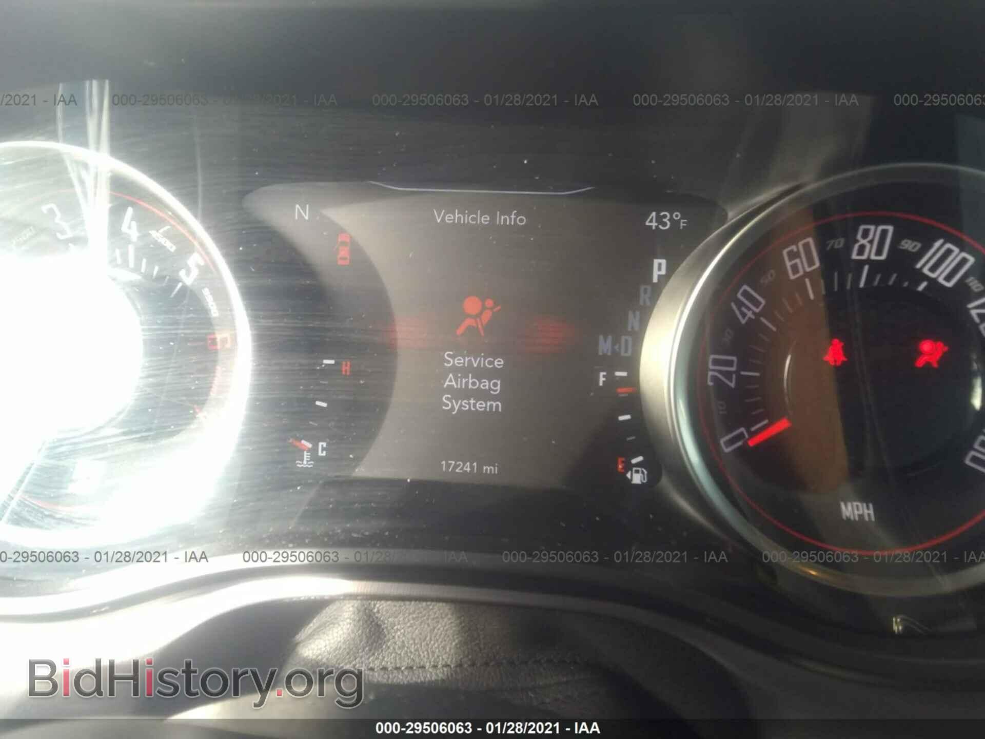 2019 DODGE CHALLENGER - VIN: 2C3CDZBT2KH751097 - Фото 7