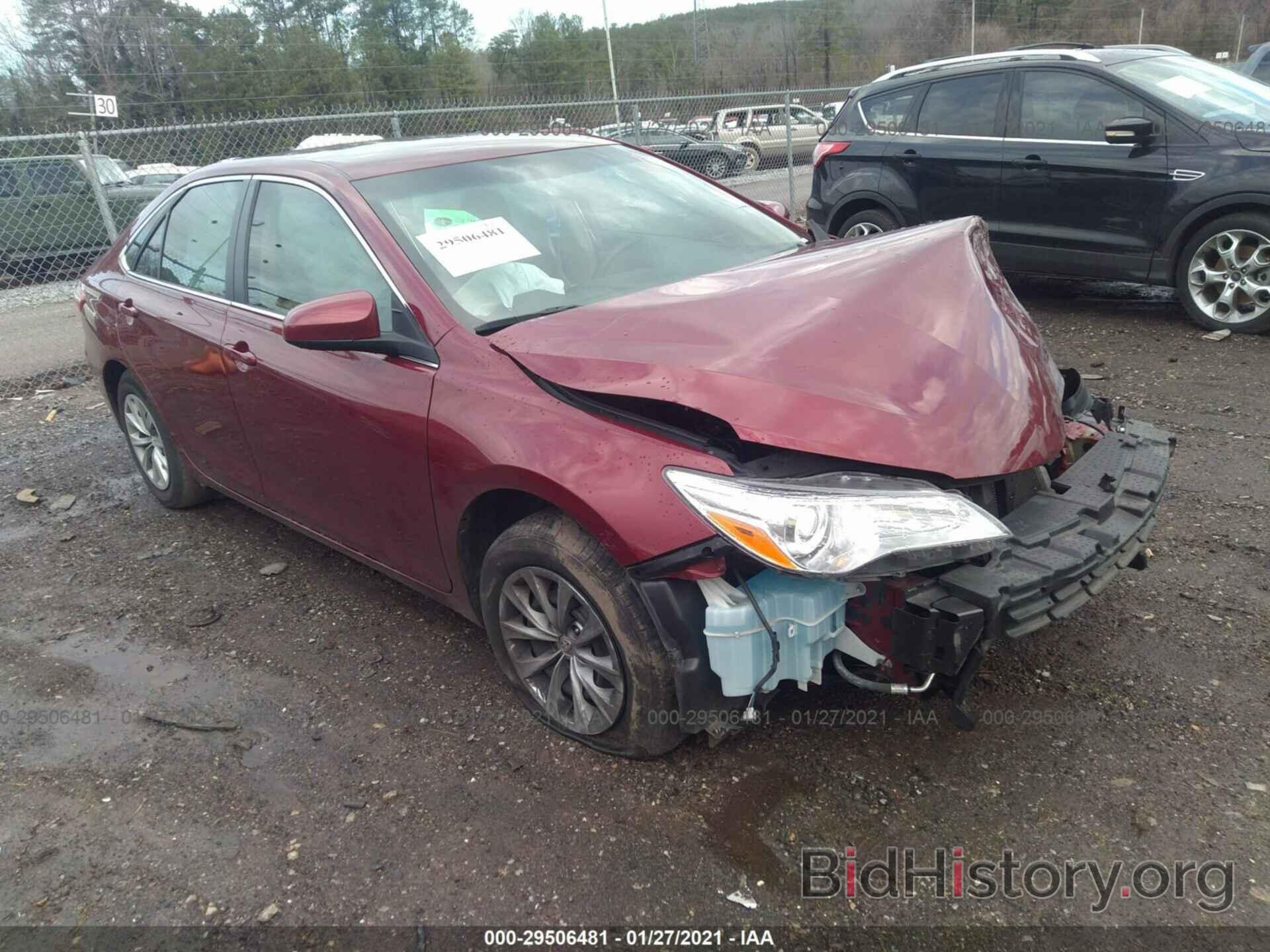 Photo 4T1BF1FK1HU786980 - TOYOTA CAMRY 2017