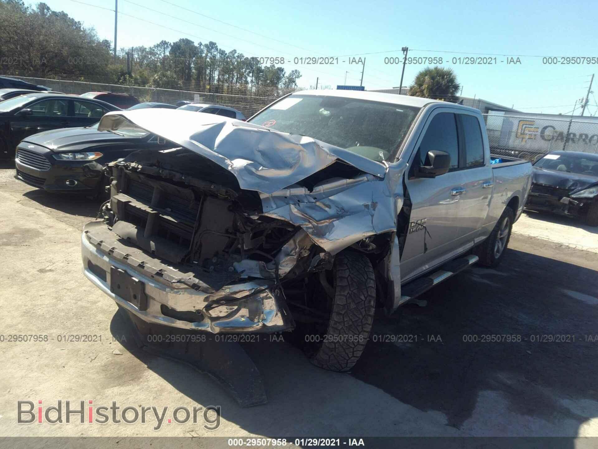 2015 RAM 1500 - VIN: 1C6RR6GT3FS590764 - Photo 2