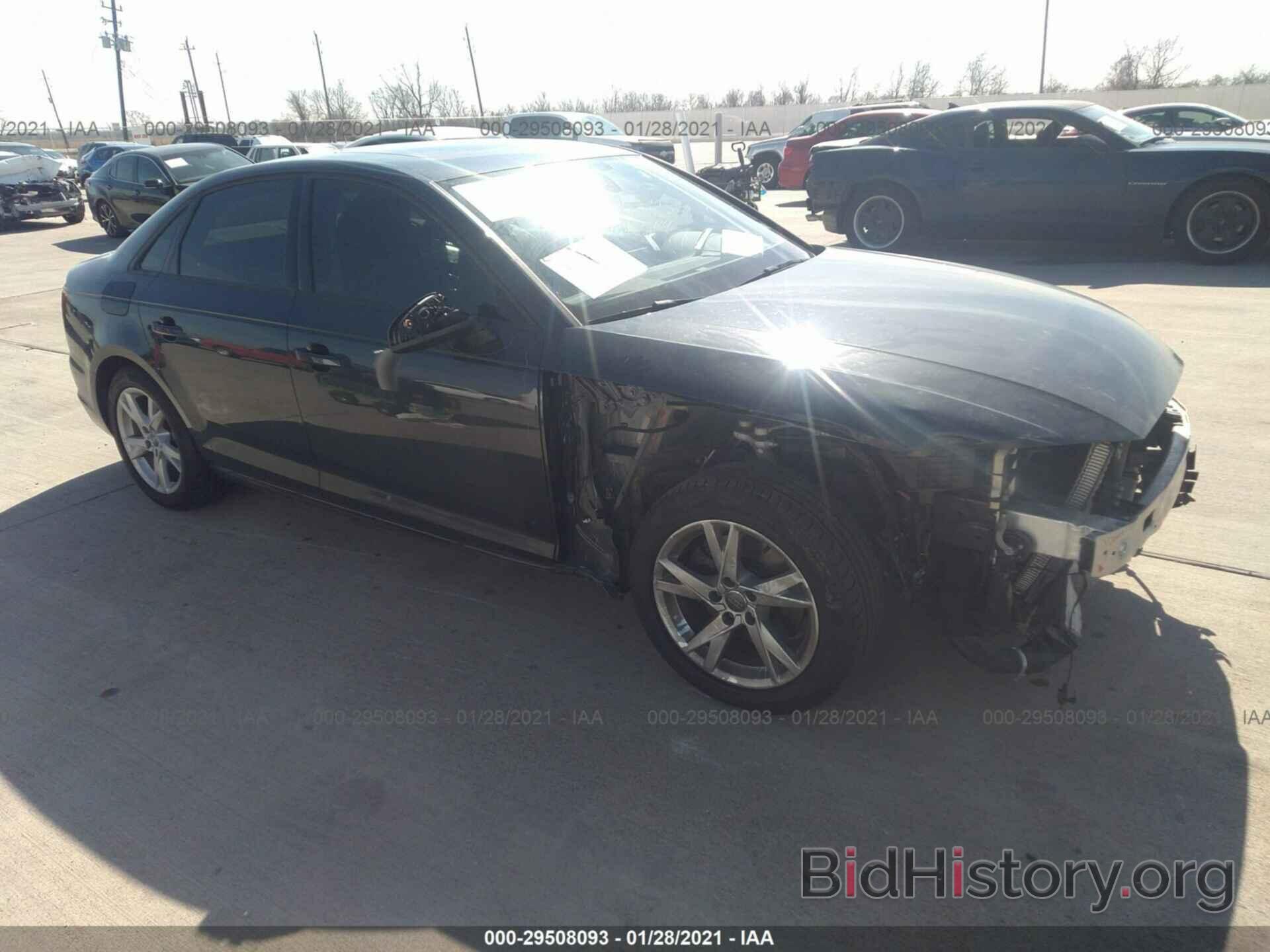 Photo WAUKMAF46JA087182 - AUDI A4 2018