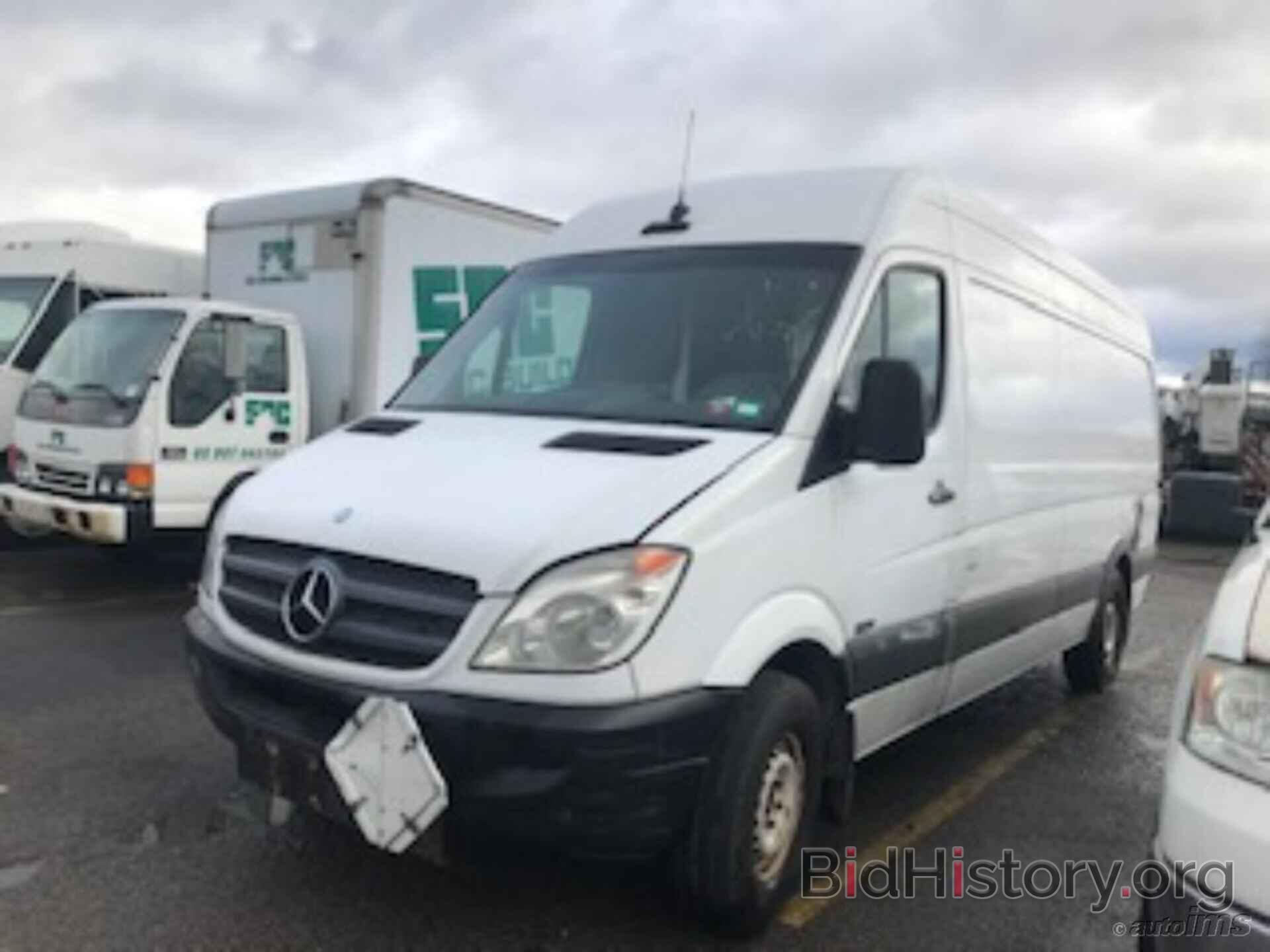 Photo WD3PE8CB6B5587011 - MERCEDES-BENZ SPRINTER CARGO VANS 2011