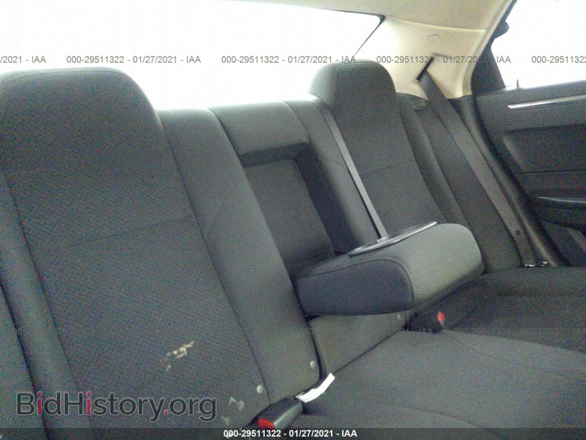 2010 CHRYSLER 300 - VIN: 2C3CA4CD2AH105270 - Фото 8