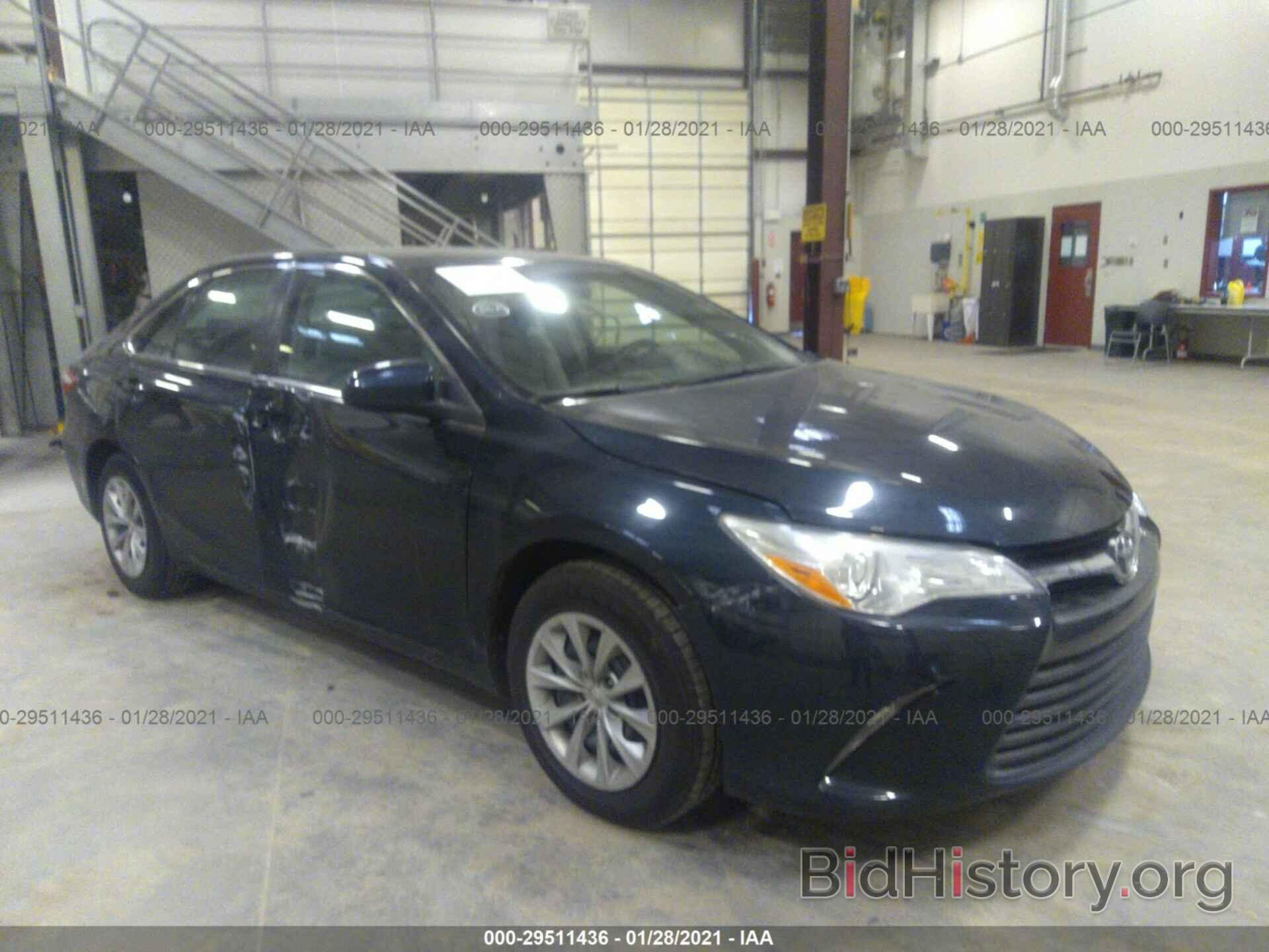 Photo 4T4BF1FK5FR445584 - TOYOTA CAMRY 2015
