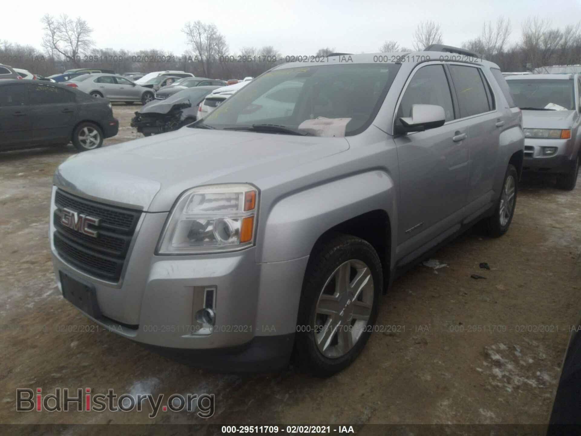 2011 GMC TERRAIN - VIN: 2CTALUEC8B6202458 - Photo 2