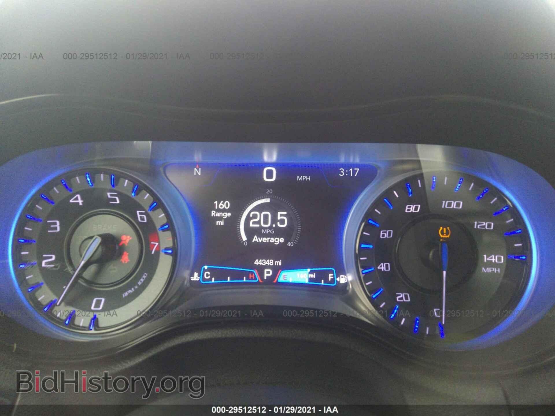2019 CHRYSLER 300 - VIN: 2C3CCABG9KH537926 - Фото 7