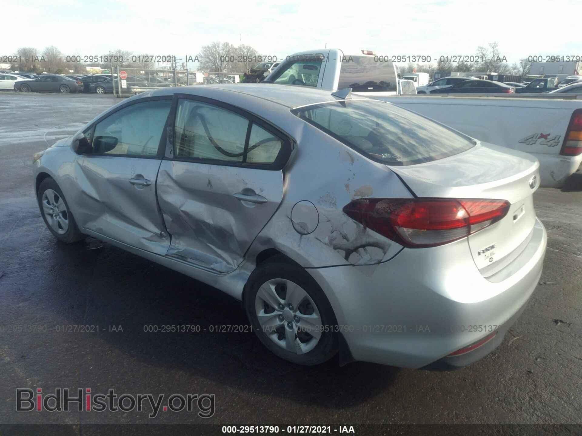 2017 KIA FORTE - VIN: 3KPFK4A78HE105802 - Фото 3