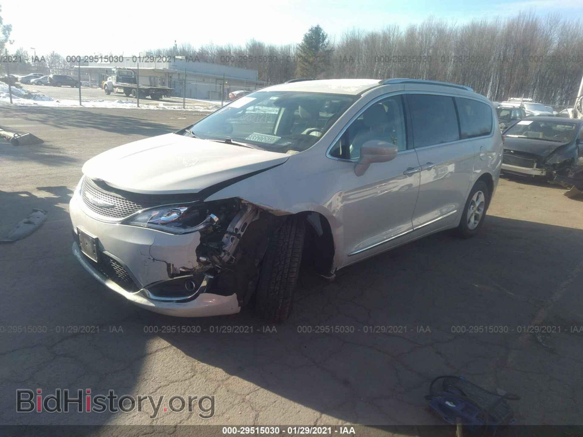 2017 CHRYSLER PACIFICA - VIN: 2C4RC1EG0HR560239 - Photo 2