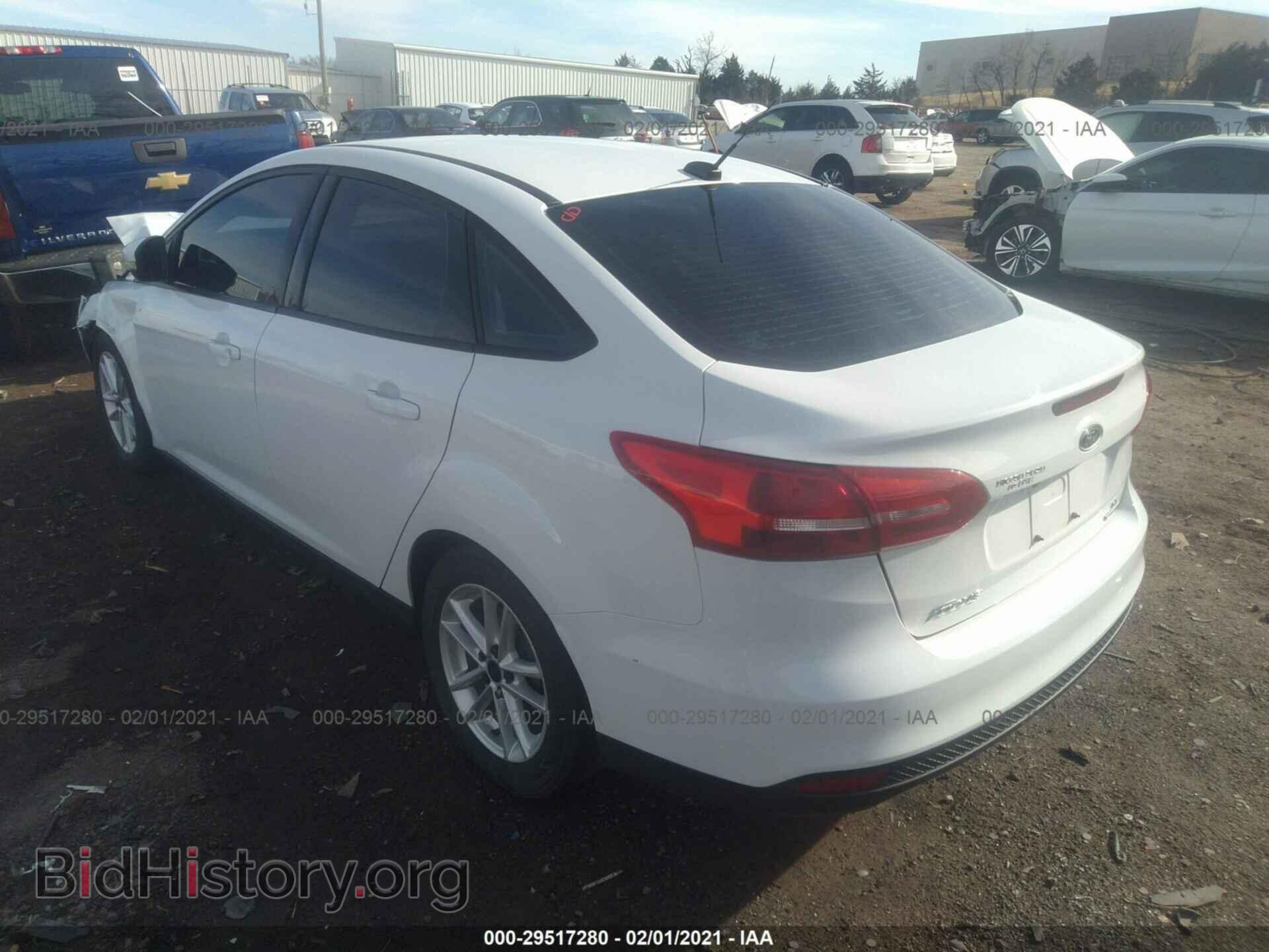 2015 FORD FOCUS - VIN: 1FADP3F29FL334077 - Фото 3