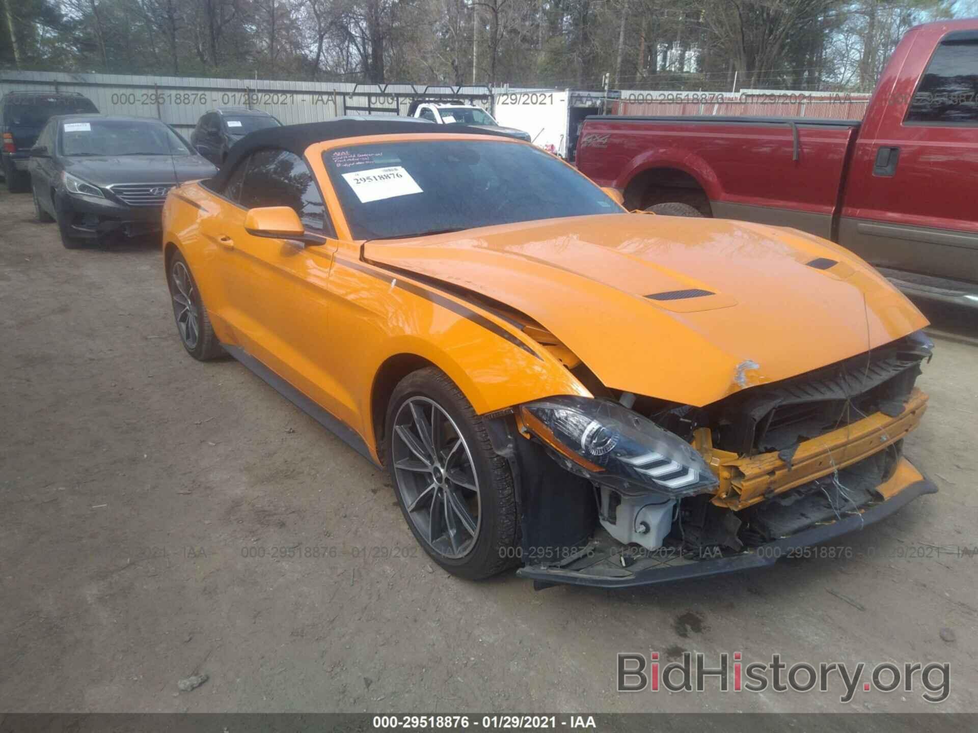 Photo 1FATP8UH4K5172003 - FORD MUSTANG 2019