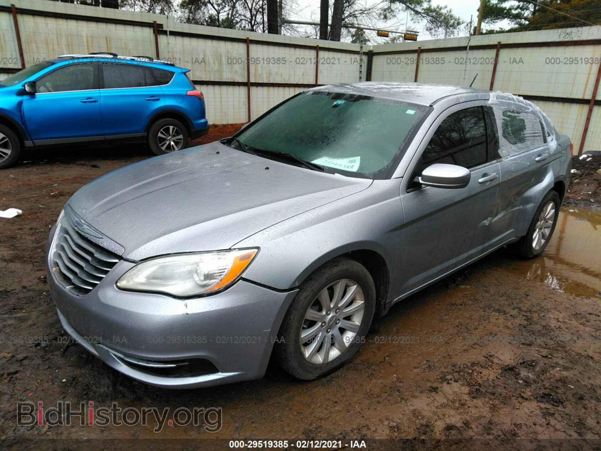 2013 CHRYSLER 200 - VIN: 1C3CCBBB3DN672601 - Photo 2