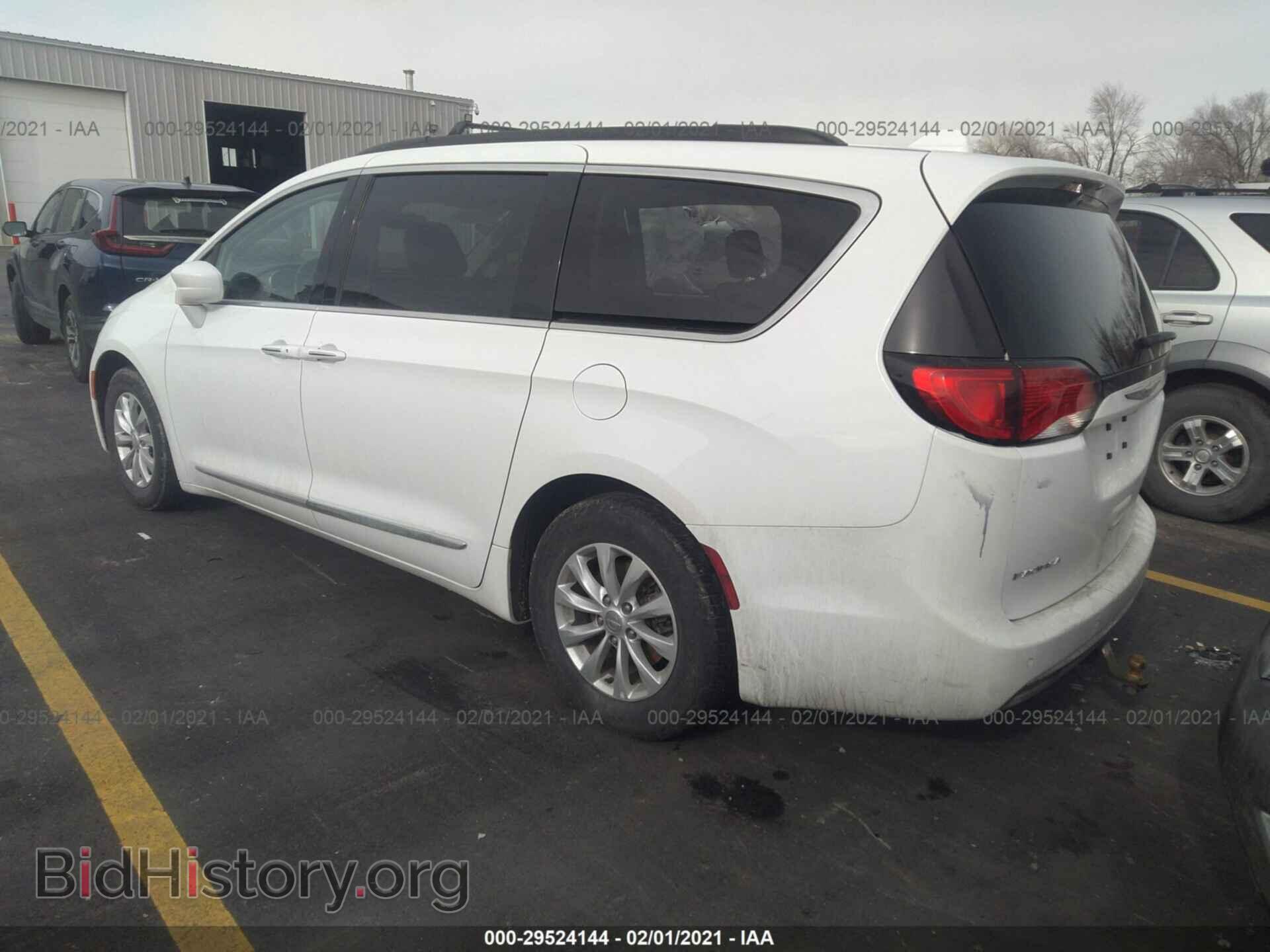 2017 CHRYSLER PACIFICA - VIN: 2C4RC1BG7HR527467 - Фото 3