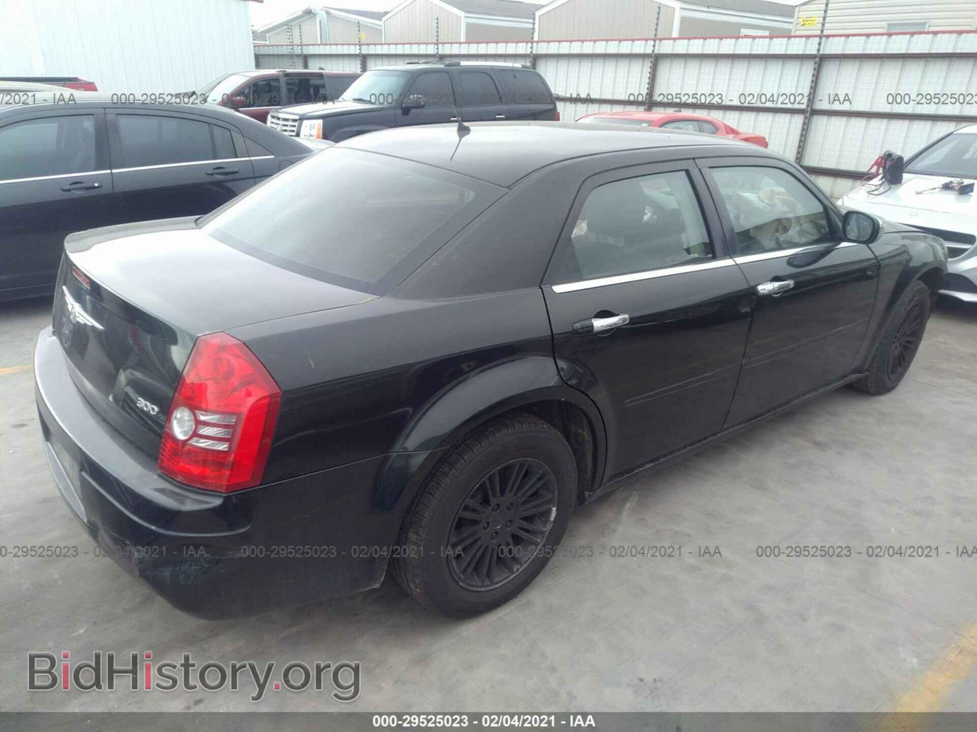 2008 CHRYSLER 300 - VIN: 2C3LA43R38H123685 - Фото 4