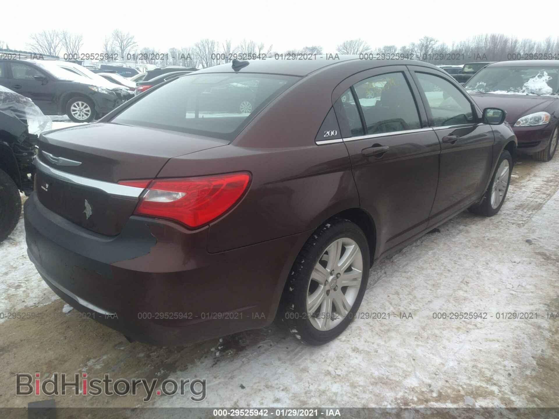 2013 CHRYSLER 200 - VIN: 1C3CCBAB8DN715105 - Фото 4