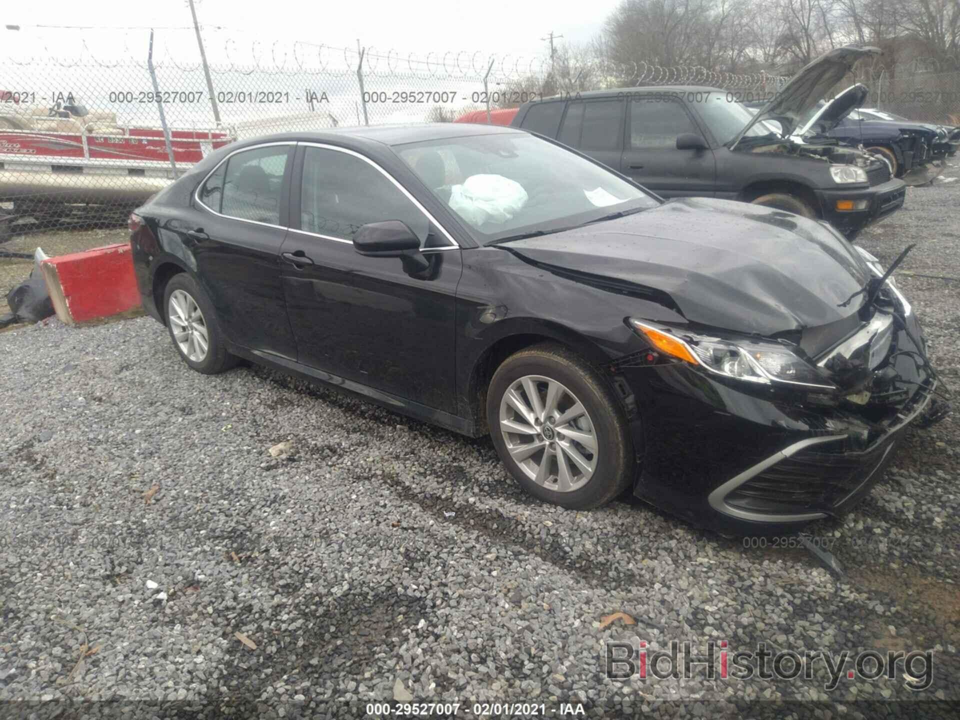 Photo 4T1C11AK3MU537312 - TOYOTA CAMRY 2021