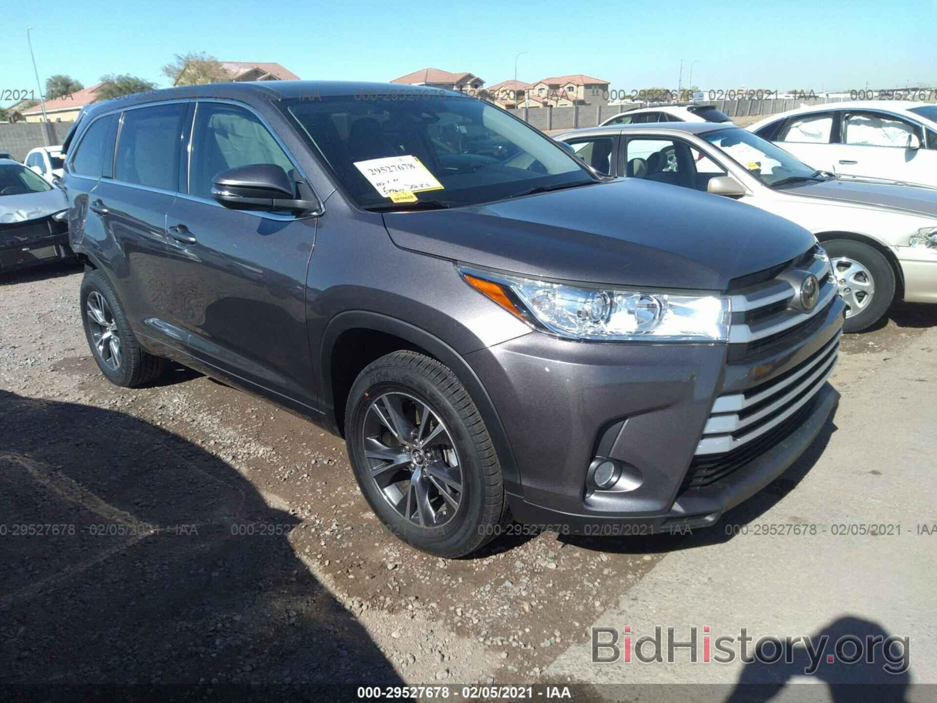 Photo 5TDZZRFH6JS247830 - TOYOTA HIGHLANDER 2018