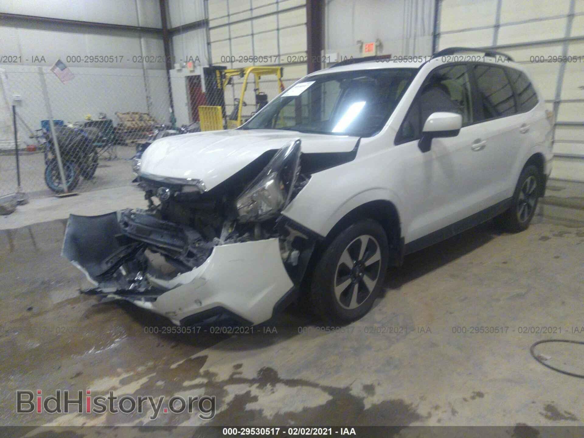 2017 SUBARU FORESTER - VIN: JF2SJAEC3HH411101 - Фото 2
