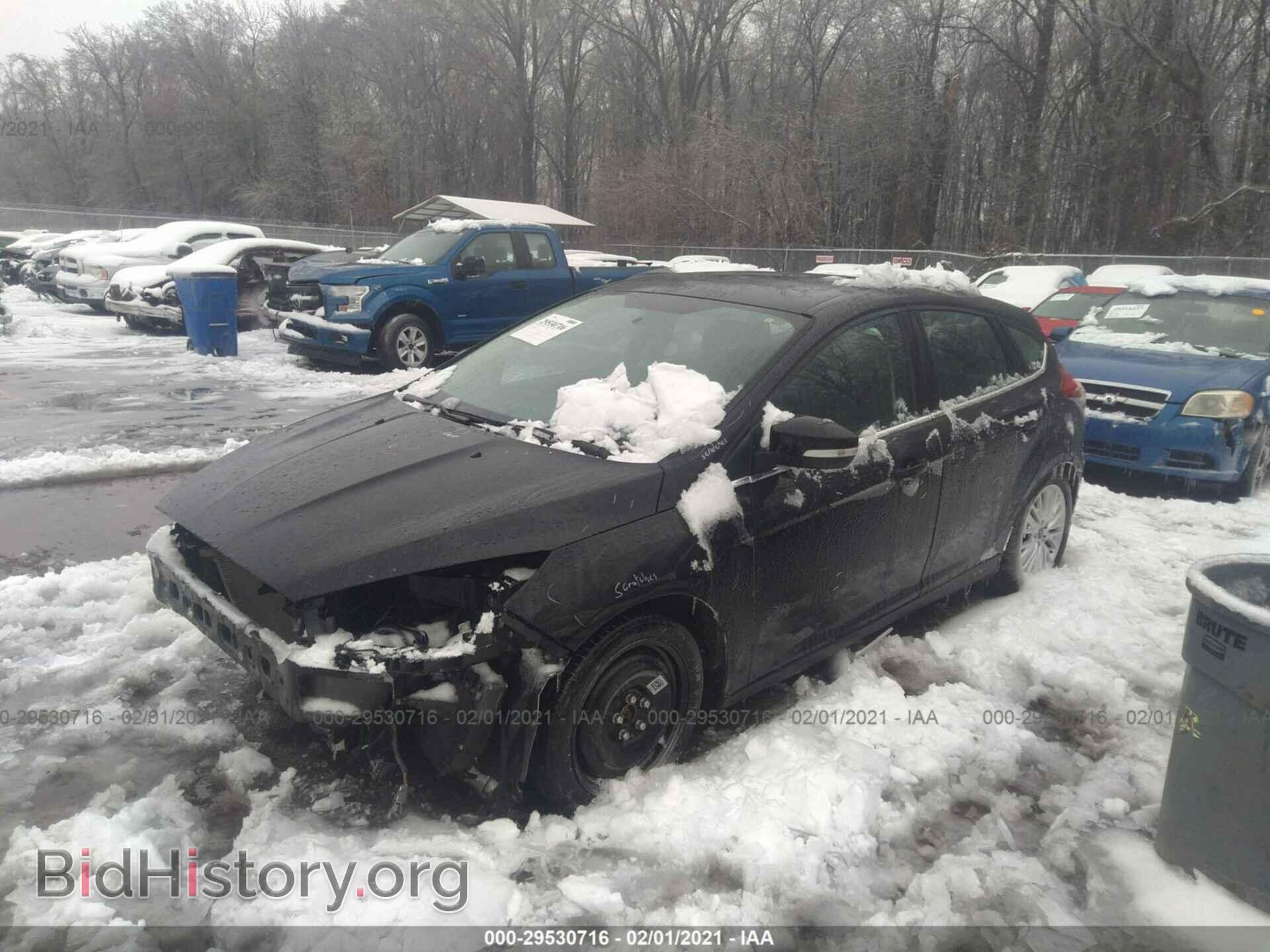 2016 FORD FOCUS - VIN: 1FADP3N22GL389974 - Фото 2