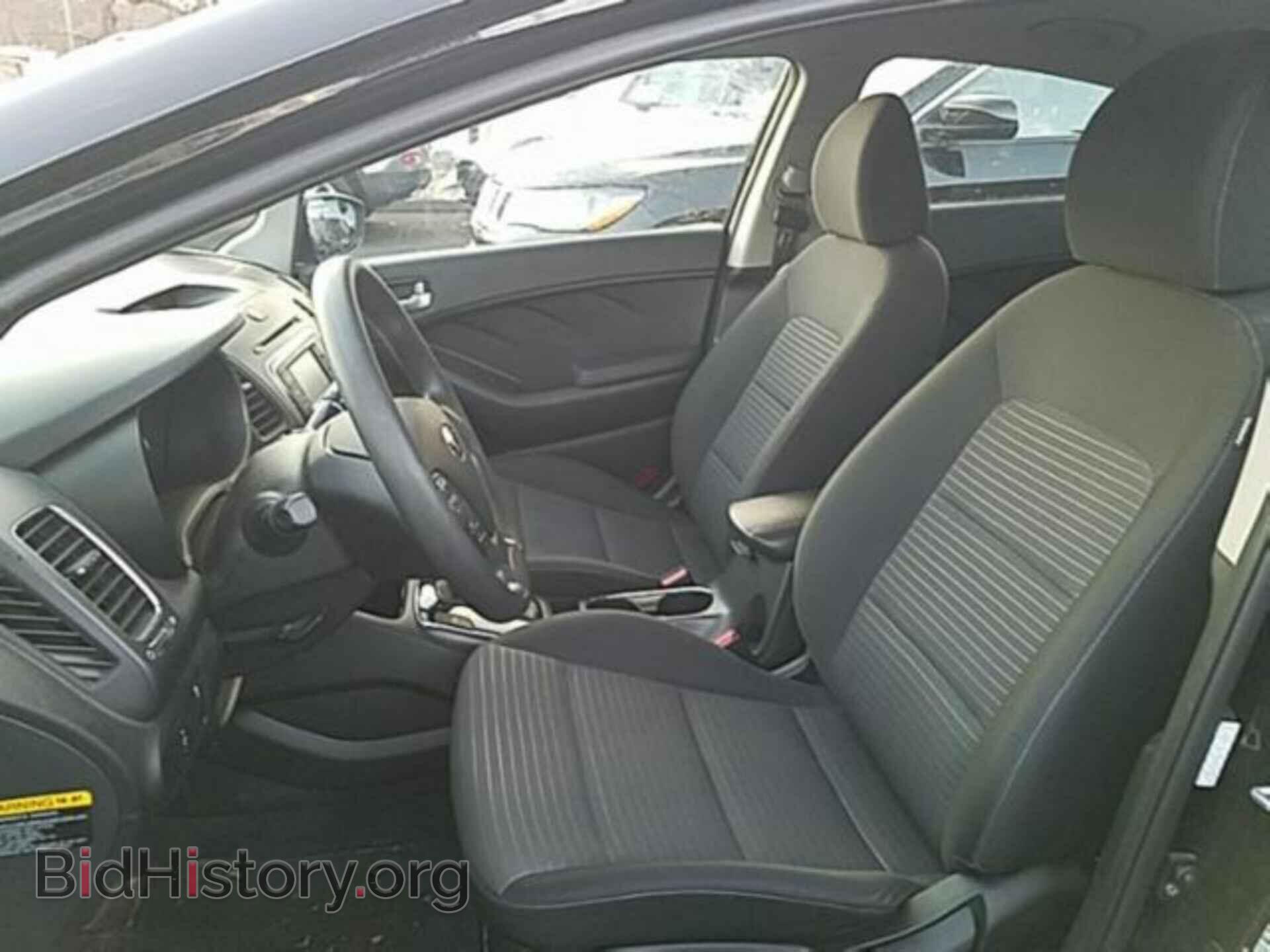2017 KIA FORTE - VIN: 3KPFL4A72HE070803 - Фото 9