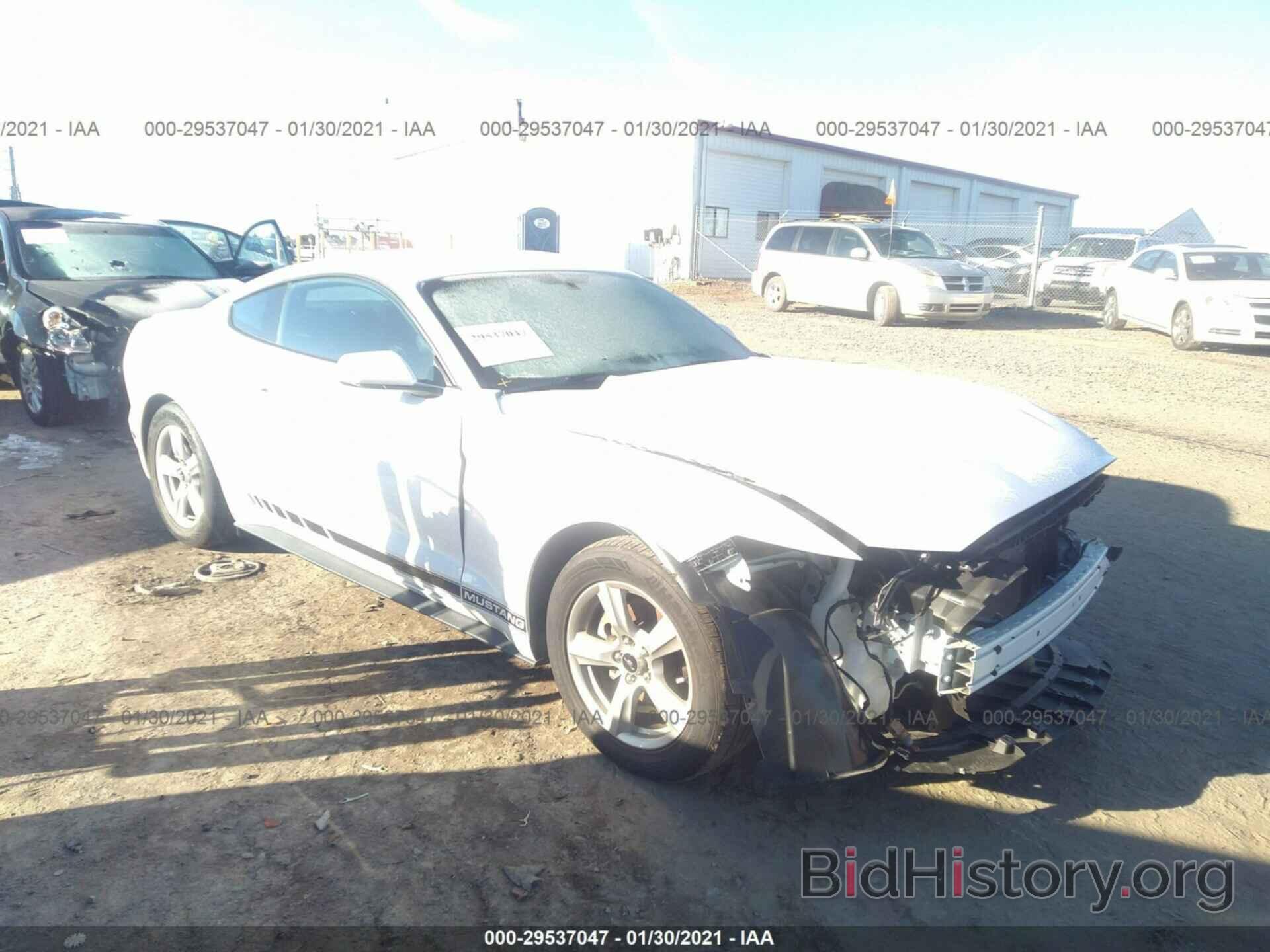 Photo 1FA6P8AM4G5283026 - FORD MUSTANG 2016