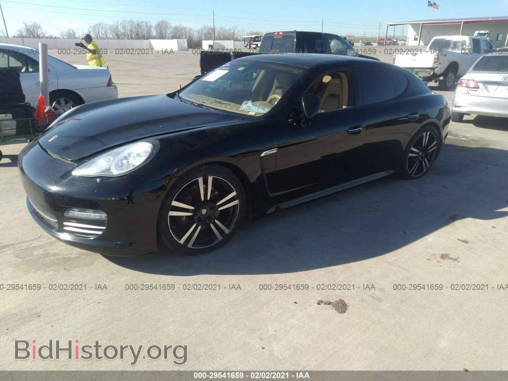 2011 PORSCHE PANAMERA - VIN: WP0AA2A75BL021744 - Фото 2